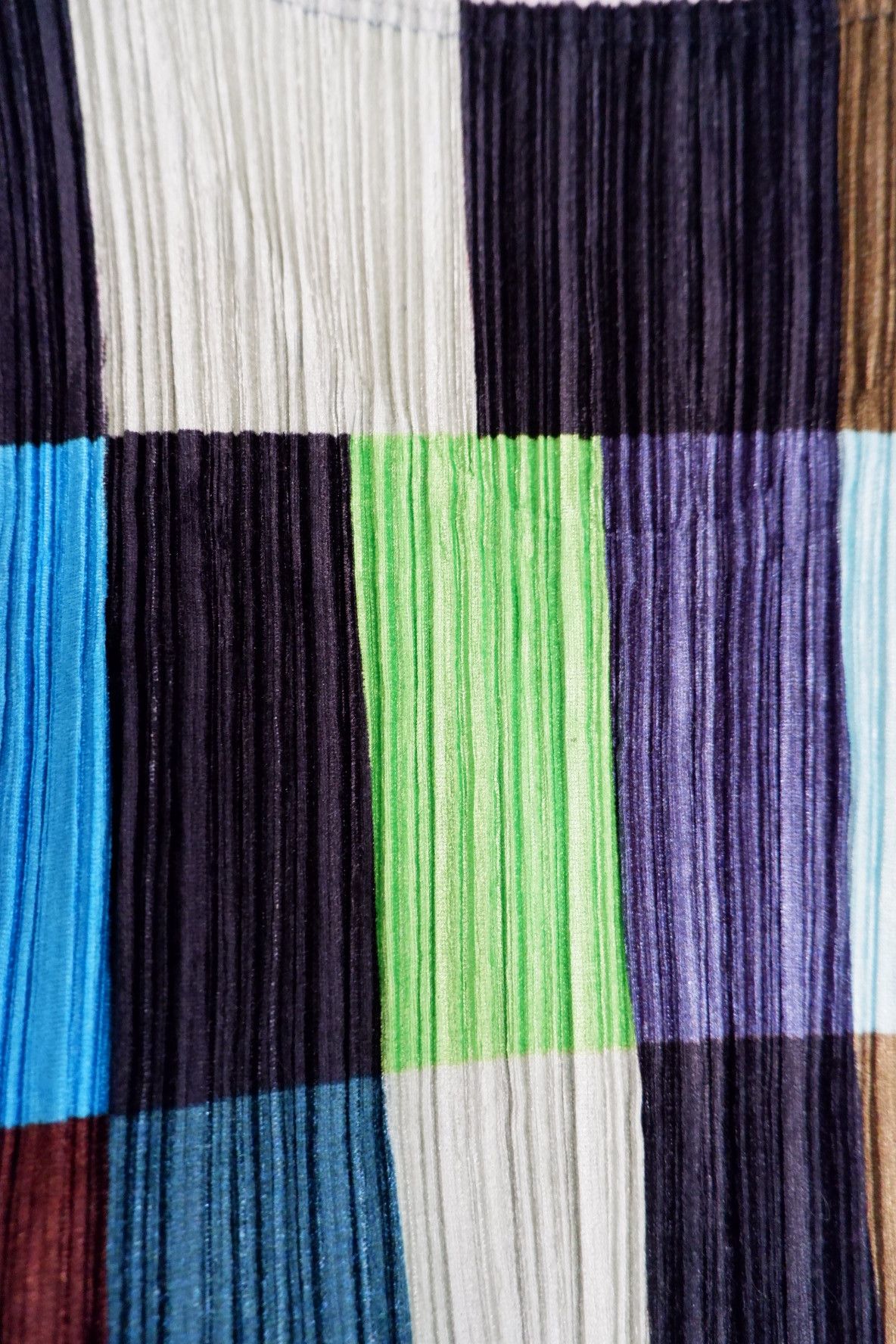 Pleats Please Issey Miyake Issey Miyake Pleats Multicolor Cropped Tanktop Size M / US 6-8 / IT 42-44 - 4 Thumbnail