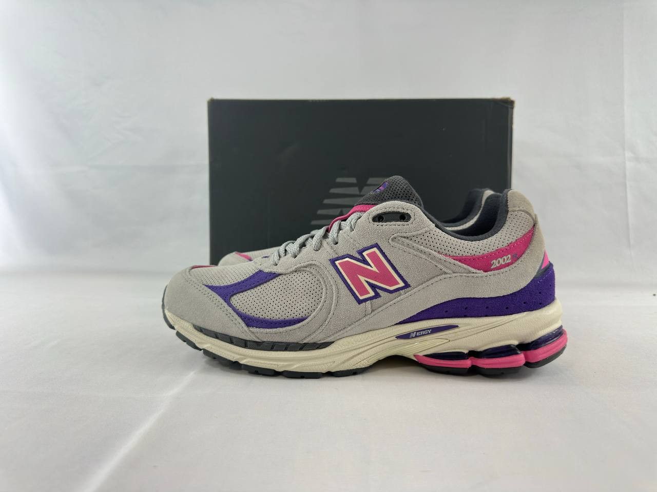 New Balance New Balance 2002R x J. Crew Rain Cloud Size US 10.5 / EU 43-44 - 4 Thumbnail