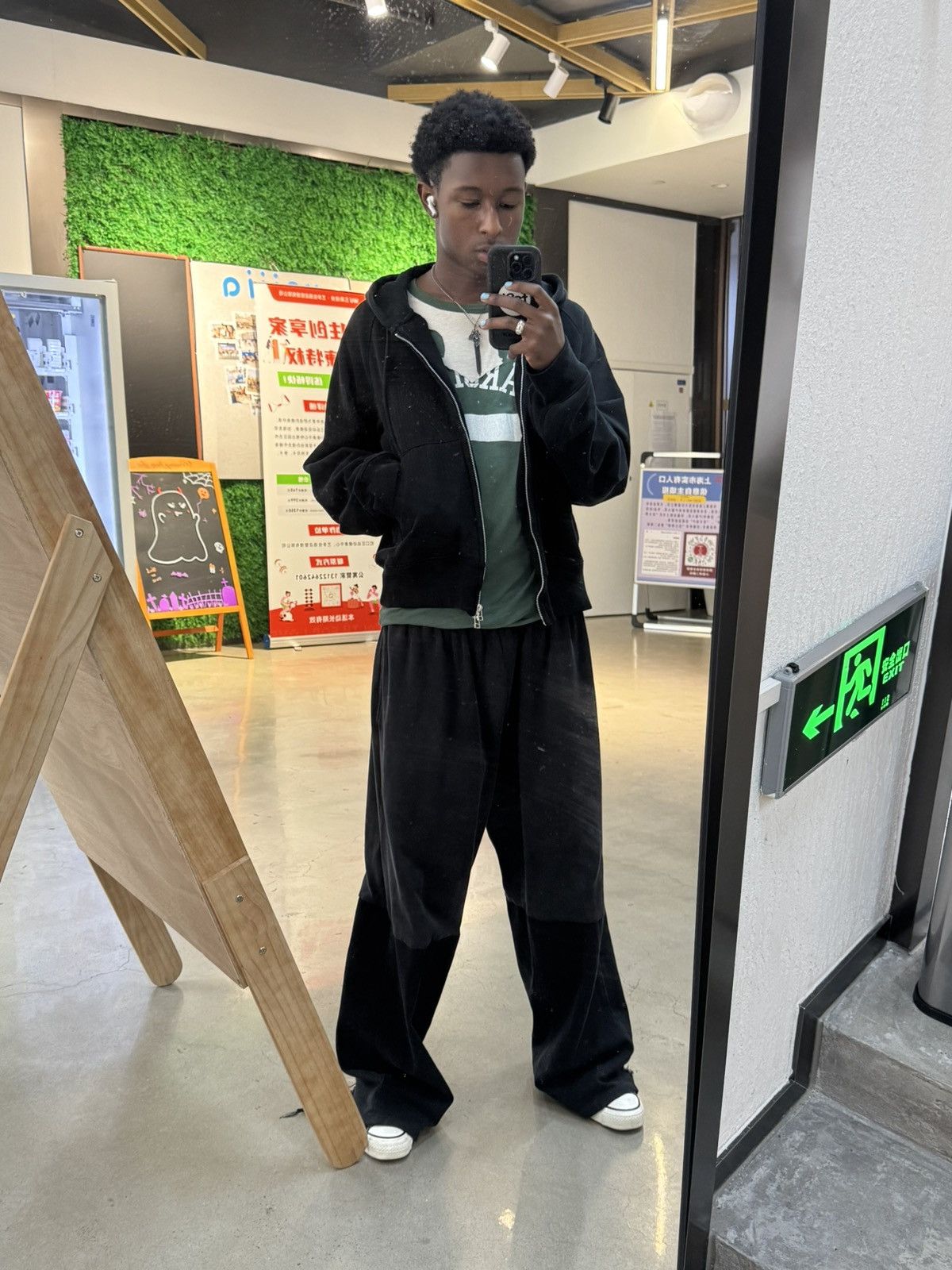 Japanese Brand NVRFRGT Cropped Paneled Zip-Up Hoodie Size US S / EU 44-46 / 1 - 11 Thumbnail