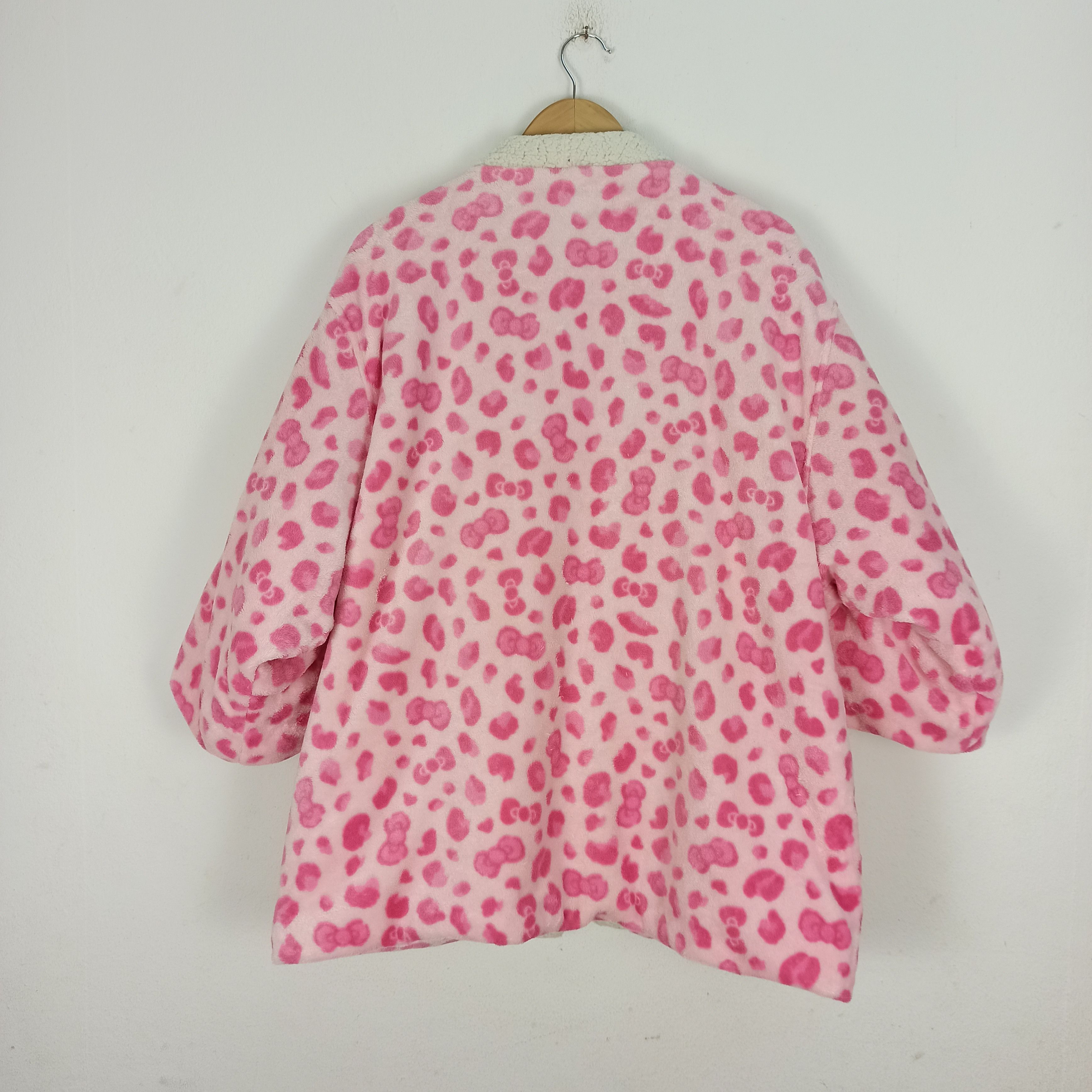 Japanese Brand Hello Kitty Kimono Leopard Style Japanese Traditional Winter Size US L / EU 52-54 / 3 - 8 Thumbnail