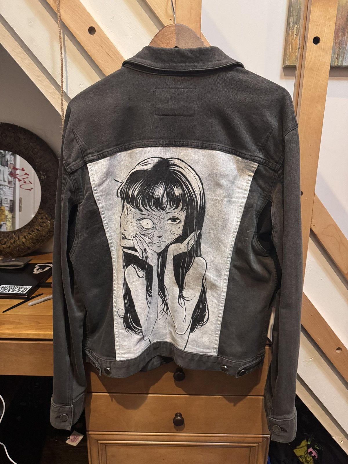 Helmut Lang Helmut Lang Custom-Painted Junji Ito Denim Jacket Size US L / EU 52-54 / 3 - 3 Thumbnail