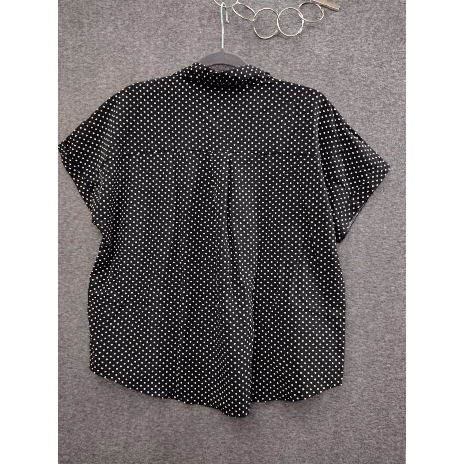 Shein Shein Women’s Button Up Blouse Shirt Poka Dot Black/White Size M Size M / US 6-8 / IT 42-44 - 2 Thumbnail