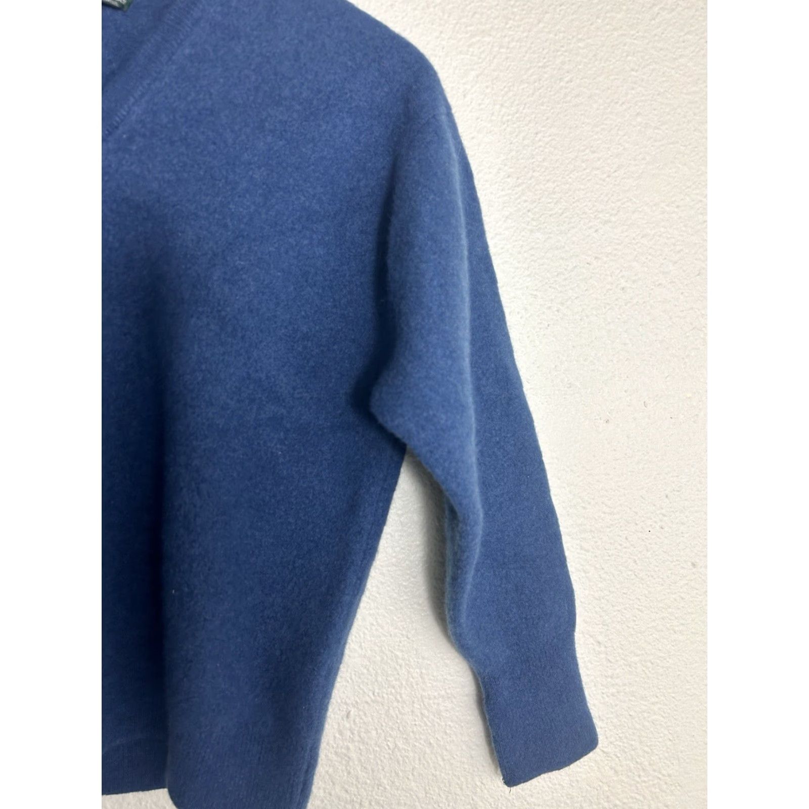 Vintage VINTAGE The Scotch House Mens 46 Blue V Neck 100% Lambswool Sweater Size US XXL / EU 58 / 5 - 4 Thumbnail