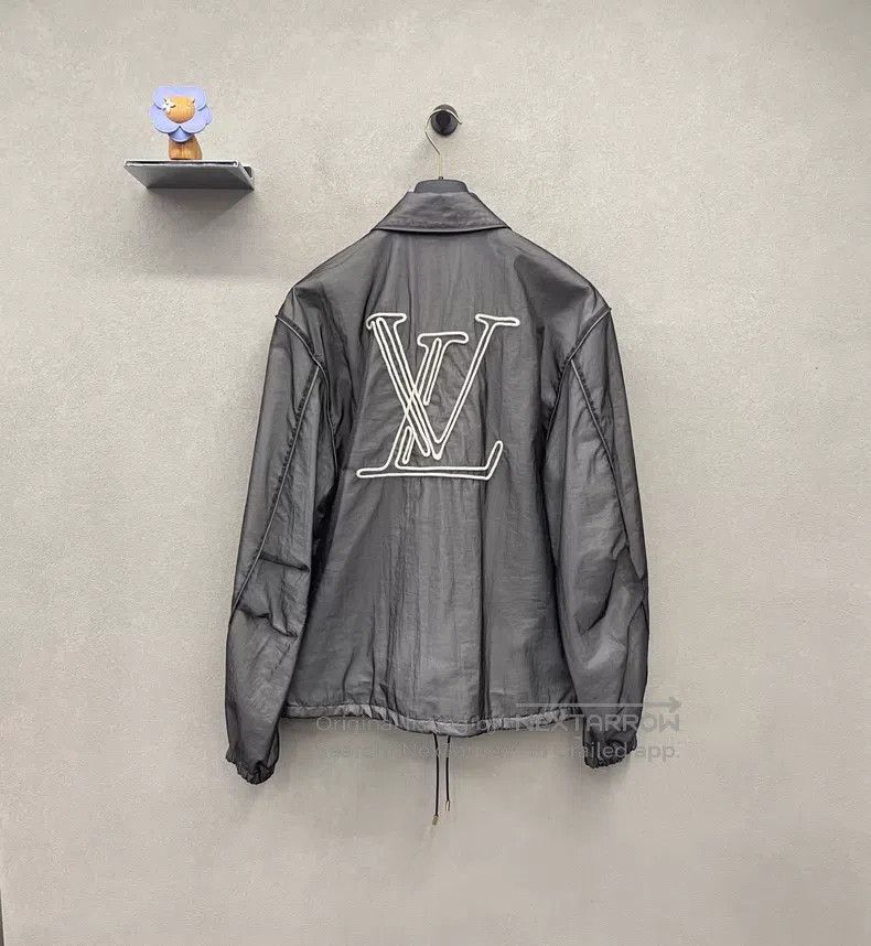 Louis Vuitton Louis Vuitton Embroidered monogram logo grey jacket Size US M / EU 48-50 / 2 - 2 Thumbnail