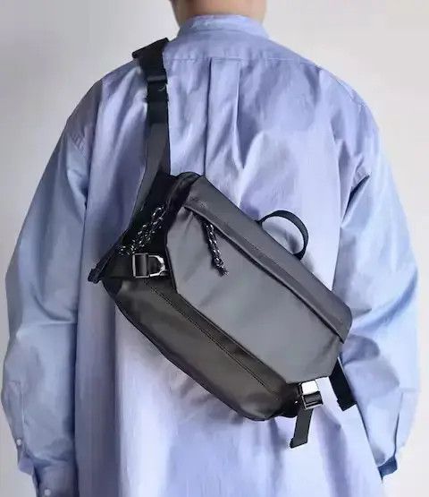 Fashion Grunge Crossbody Shoulder Bag Messenger Bag in Black, Men's