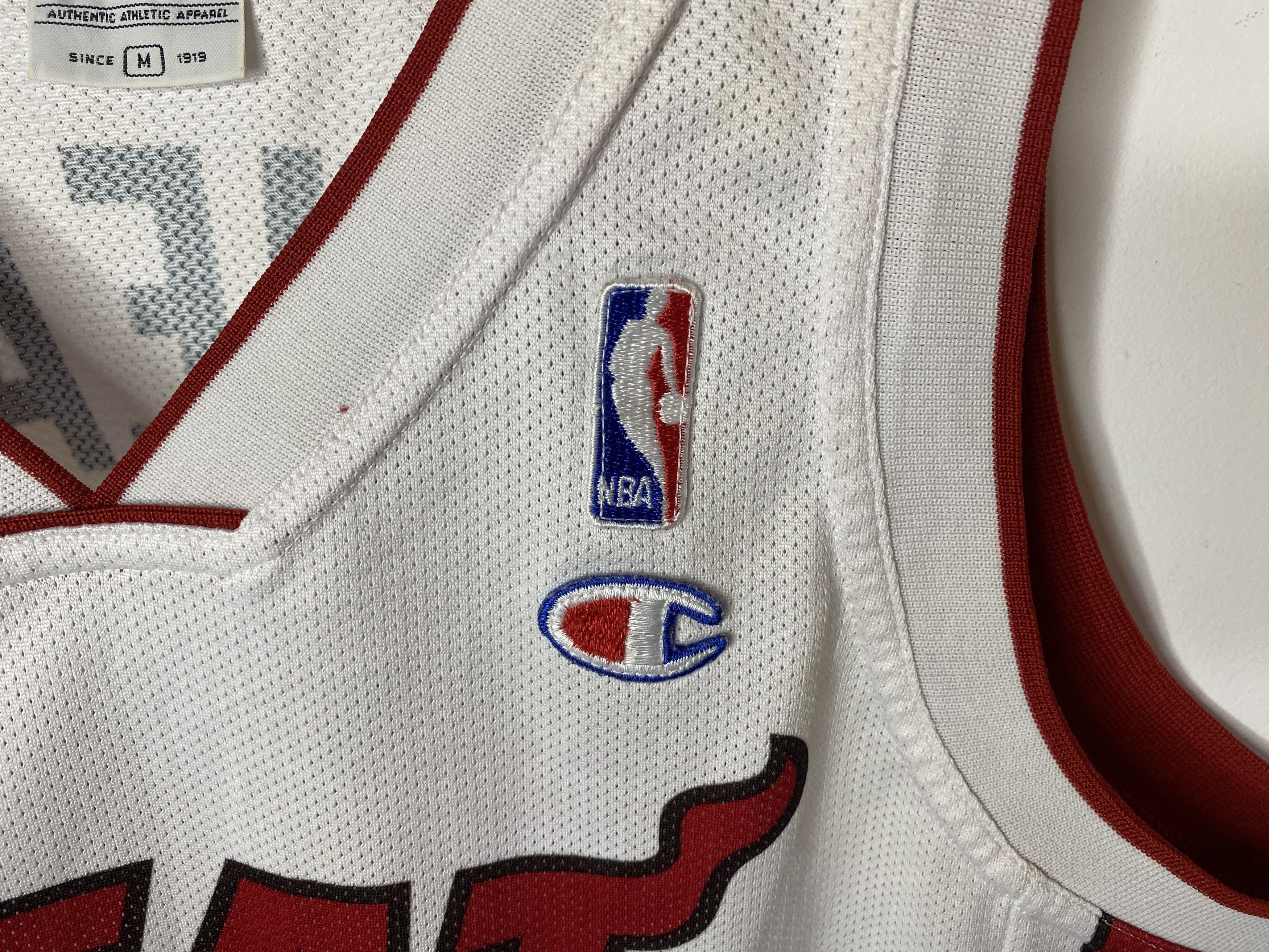 Champion O'NEAL #32 MIAMI HEAT 2004 NBA BASKETBALL JERSEY SHIRT Size US M / EU 48-50 / 2 - 5 Thumbnail