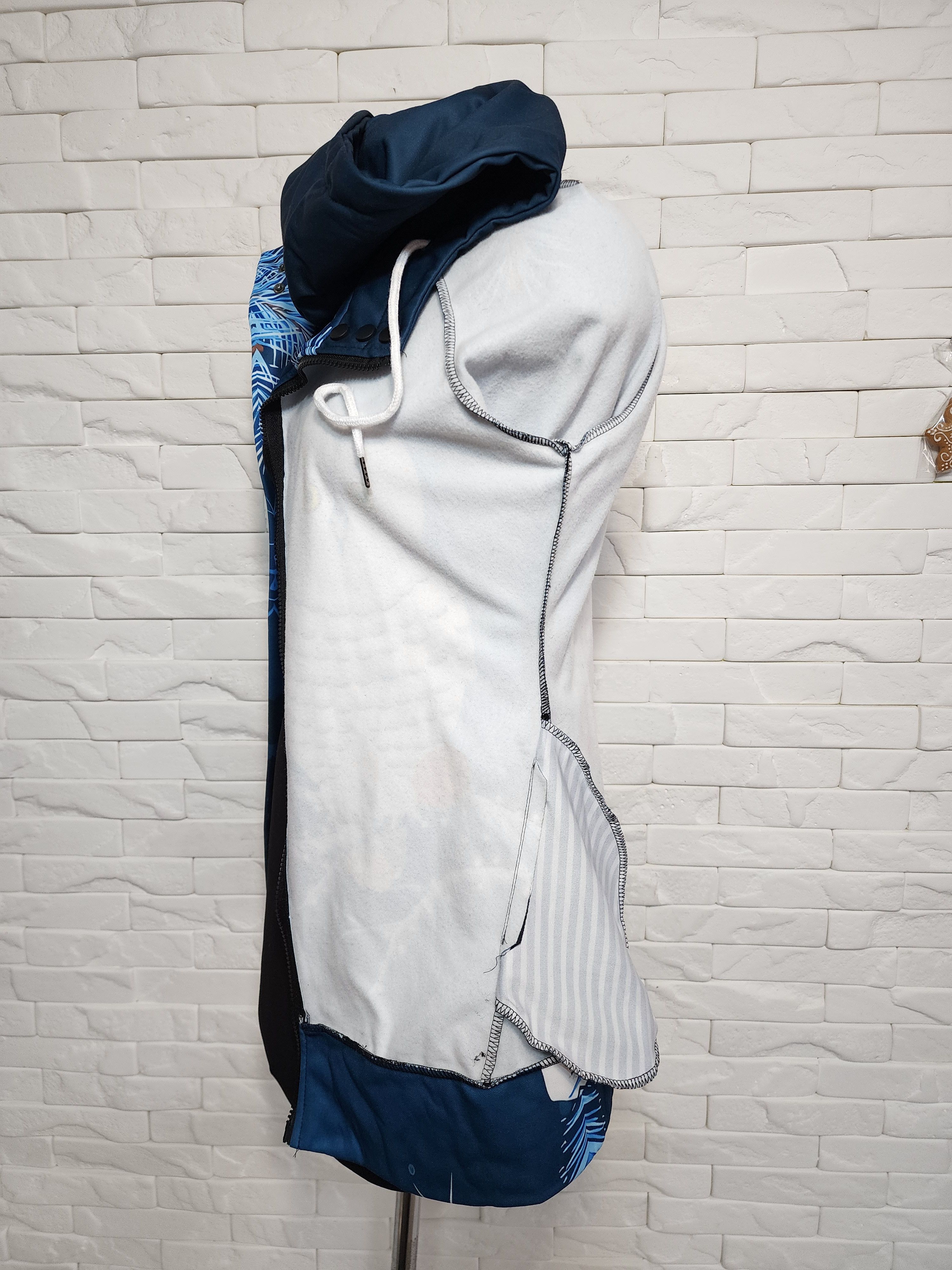 Other Sports Jacket: Women's Blue Blazer With Print. Size M / US 6-8 / IT 42-44 - 9 Thumbnail