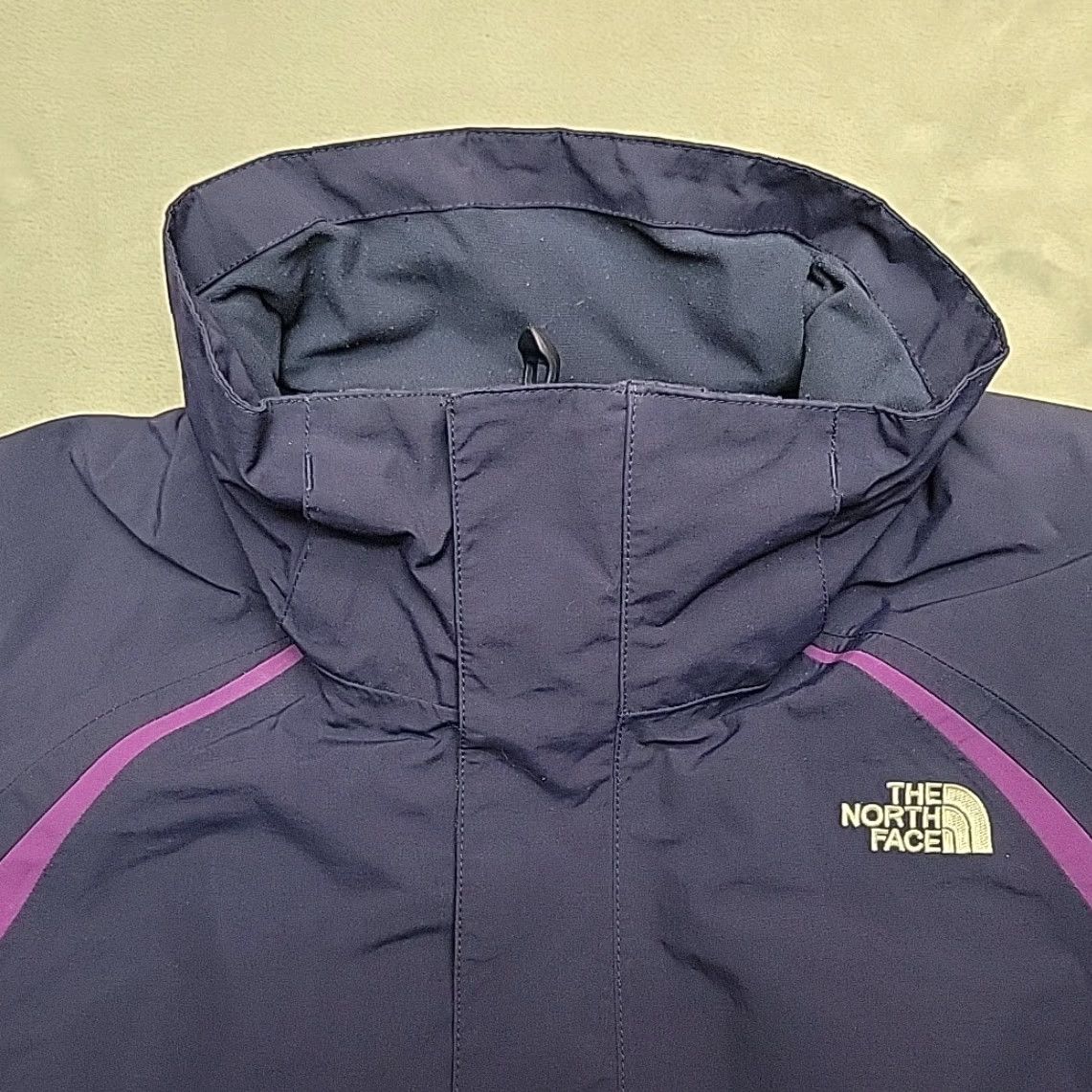 The North Face VINTAGE The North Face Jacket Womens XL Blue HYVENT Windbreaker Shell Only Outdoors Gorp Size XL / US 12-14 / IT 48-50 - 2 Thumbnail
