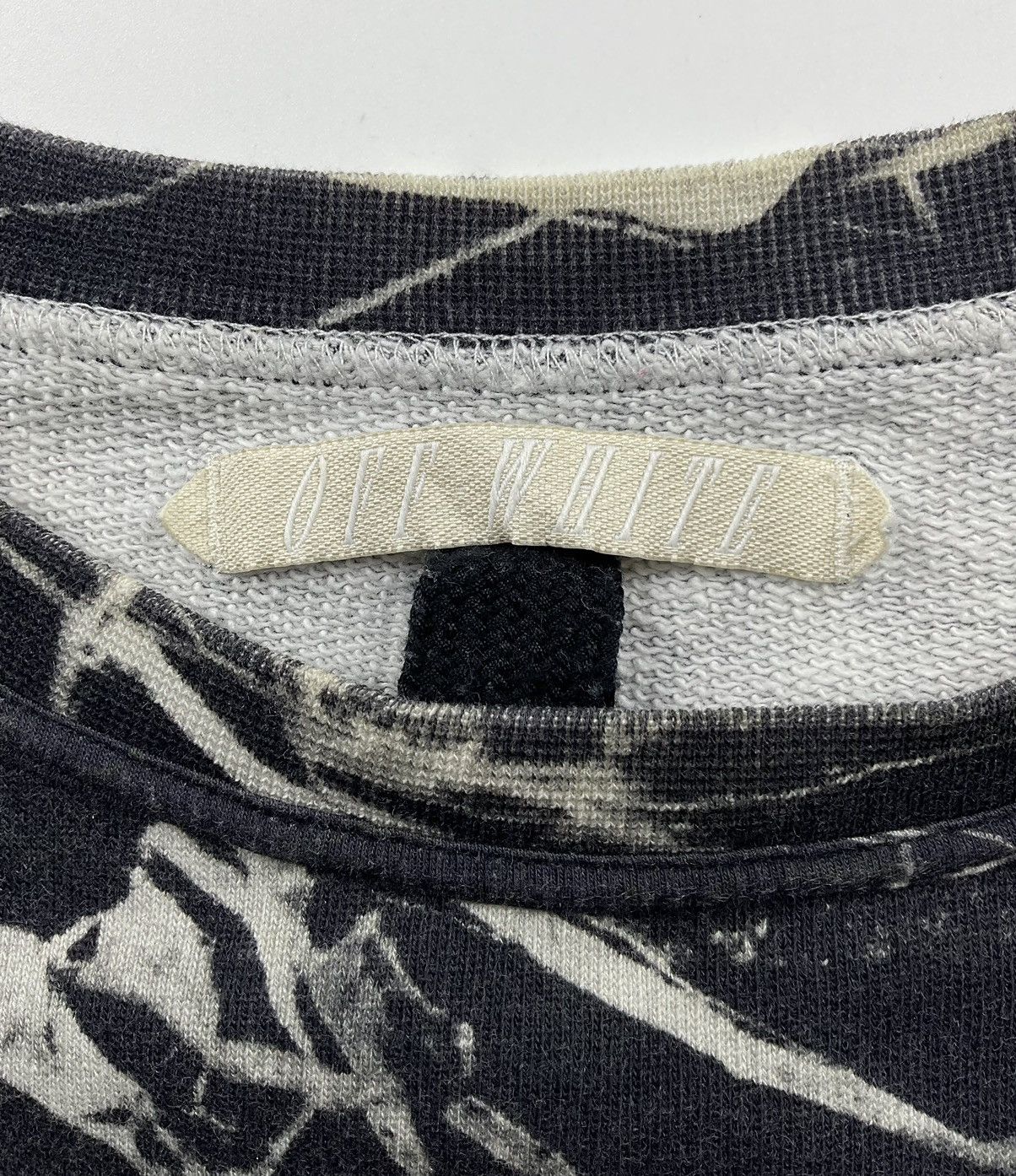 Off White Caravaggio Marble Sweatshirt