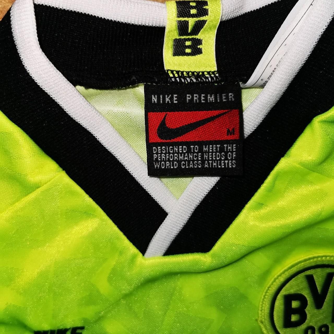 Nike BVB Borussia Dortmund Germany 1995 1996 Home Shirt jersey Size US M / EU 48-50 / 2 - 3 Thumbnail