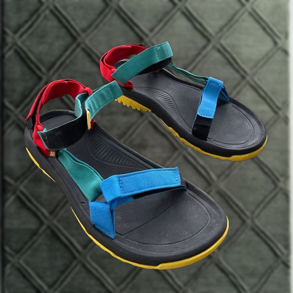 TEVA Women's 10 Hurricane XLT2 Sport Hiking Sandals Multicolor