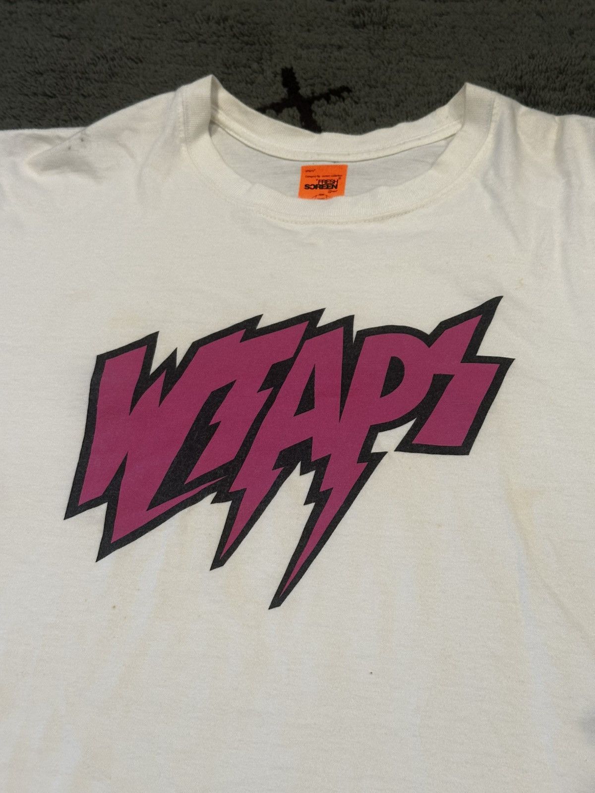 Wtaps Rare WTAPS Toon Mania Pink Lightening Bolt T Shirt Size US L / EU 52-54 / 3 - 2 Thumbnail