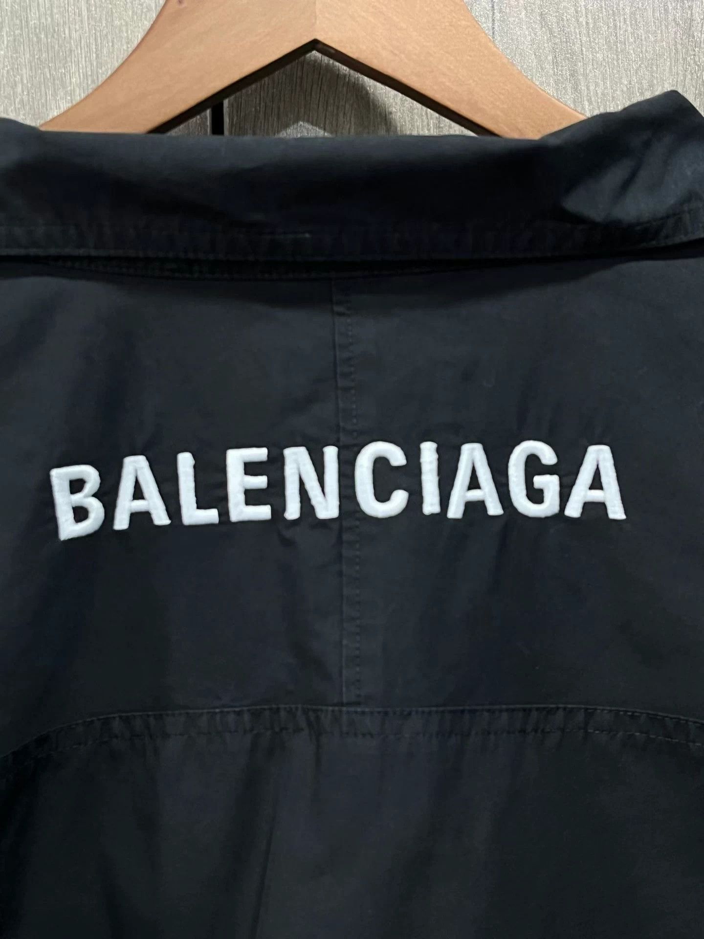 Balenciaga BALENCIAGA Front & Back Logo Windbreaker Jacket M Size US XL / EU 56 / 4 - 6 Thumbnail