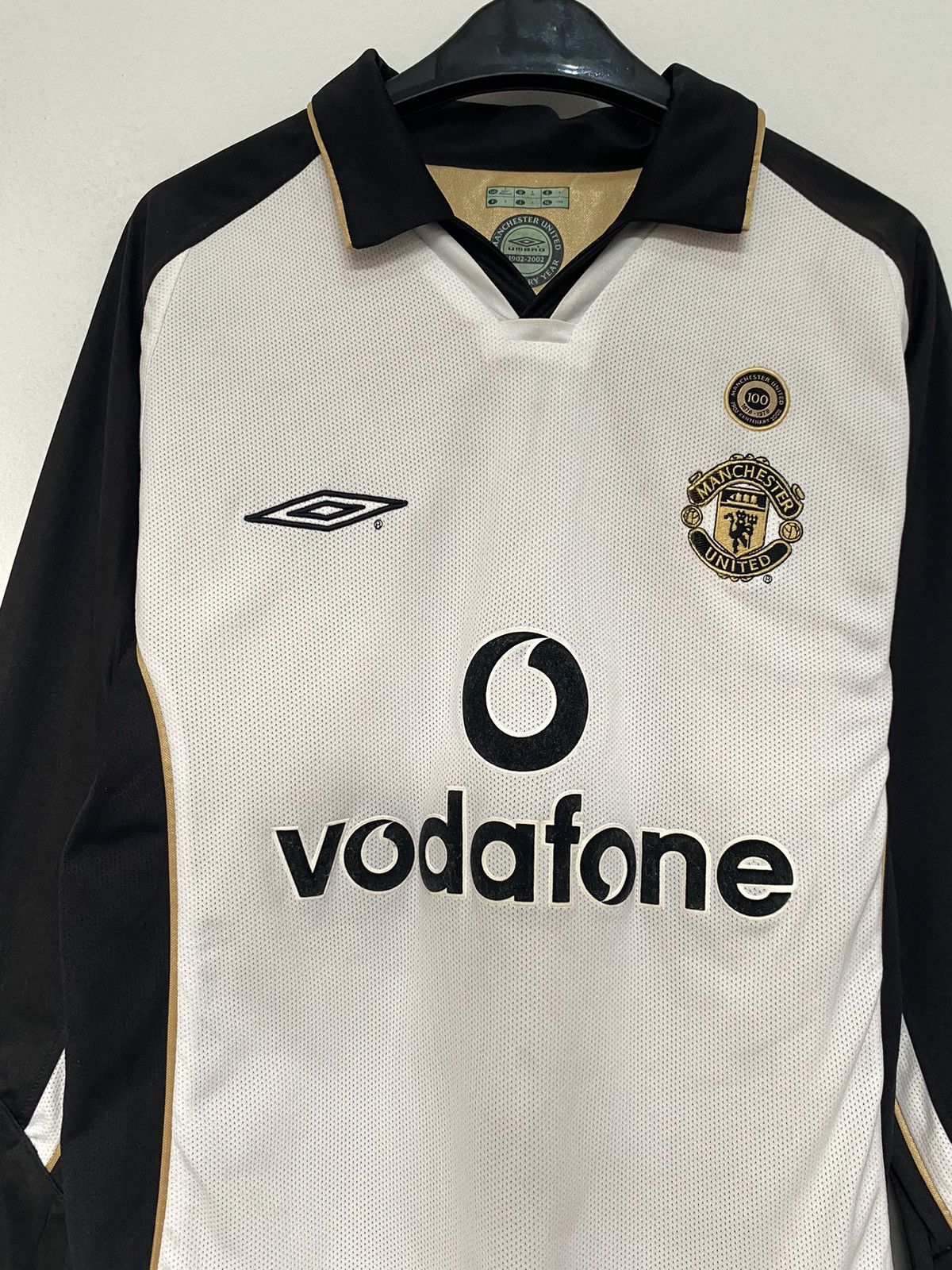Umbro Manchester United Centenary Kit Longsleeve Soccer Jersey - M Size US M / EU 48-50 / 2 - 9 Thumbnail