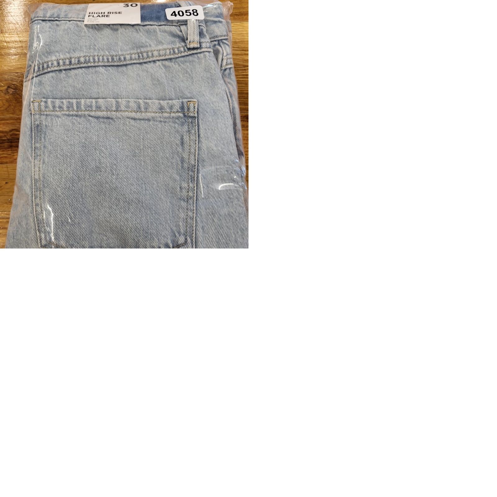 Forever 21 FOREVER 21 Jeans Women's Size 30 Blue High Rise Slim Fit Flared Hippie Boho Jeans Size 30" / US 8 / IT 44 - 10 Thumbnail