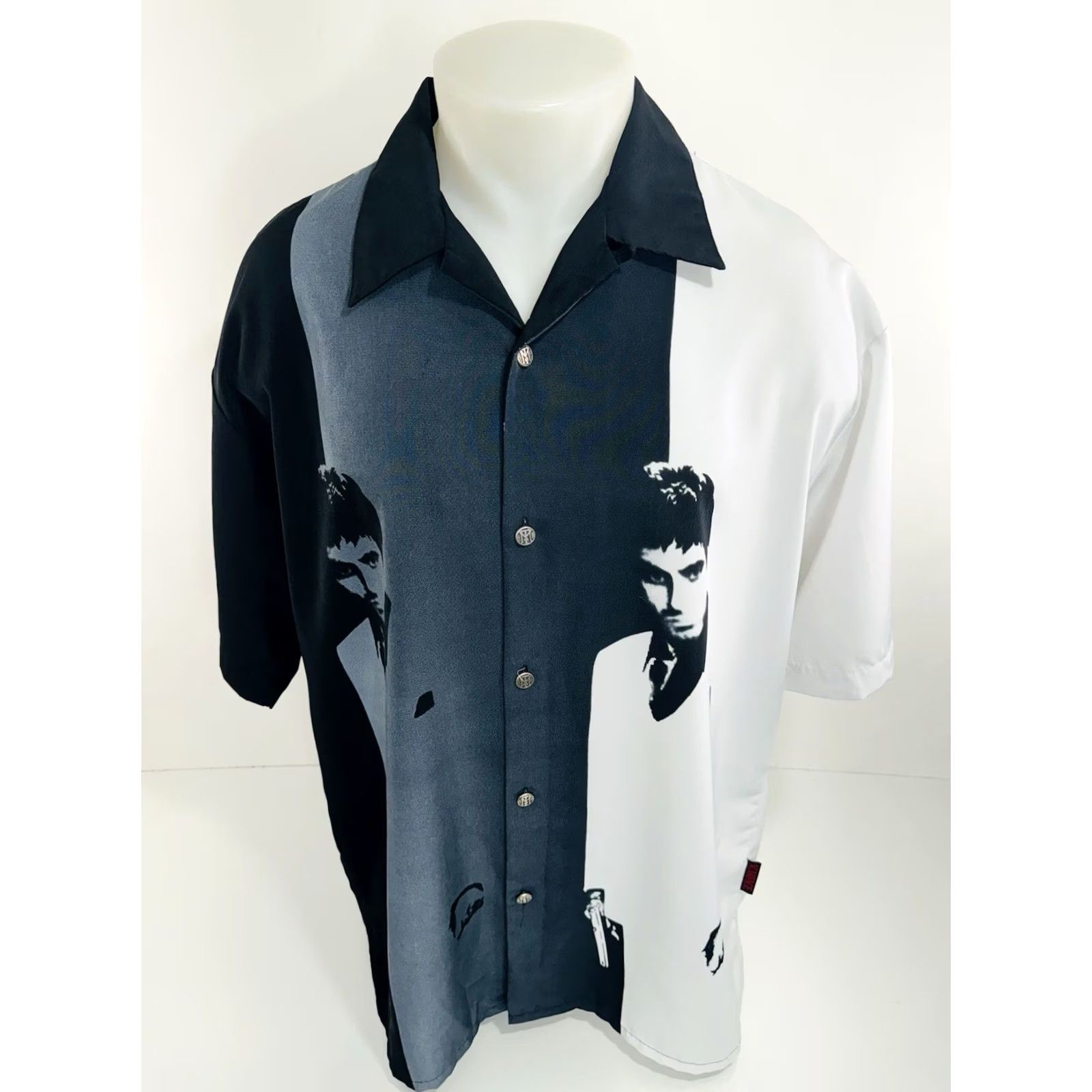 Vintage SCARFACE Al PACINO / DRAGONFLY Mens XL Shirt - MINT, Button-Up Short Sleeve, Black / White, 2000s? Size US XL / EU 56 / 4 - 2 Thumbnail