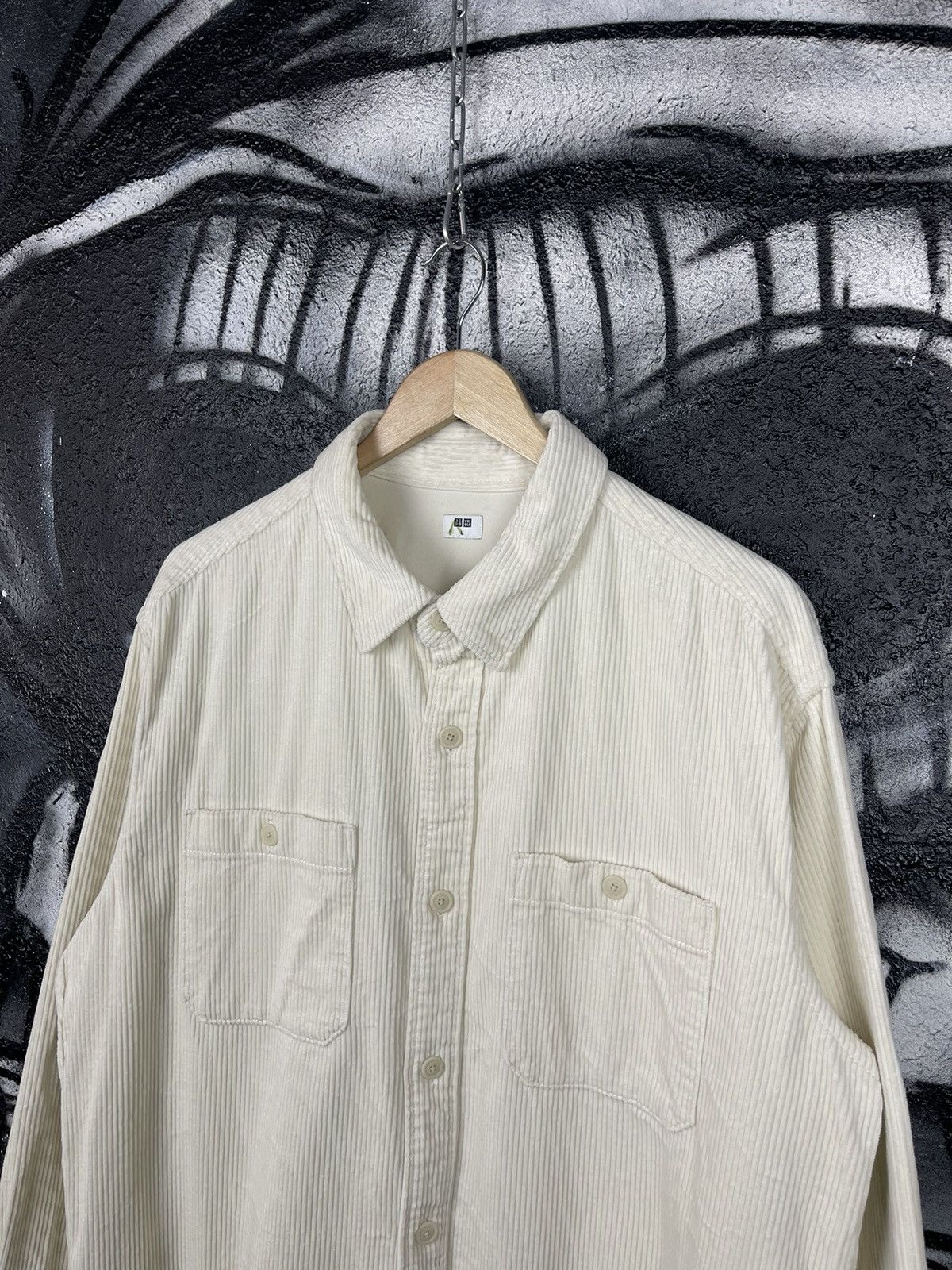 Japanese Brand × Uniqlo Uniqlo Corduroy Work Overshirt Mens Size L Size US L / EU 52-54 / 3 - 3 Thumbnail