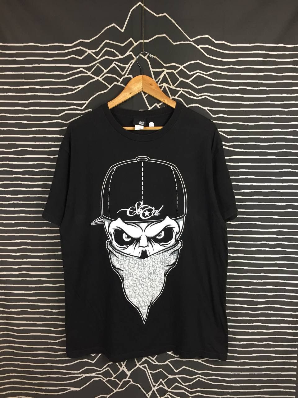 No Fear Vtg No Fear So Cal Chicano Lowrider Skull Bandana Tee Size US L / EU 52-54 / 3 - 1 Thumbnail