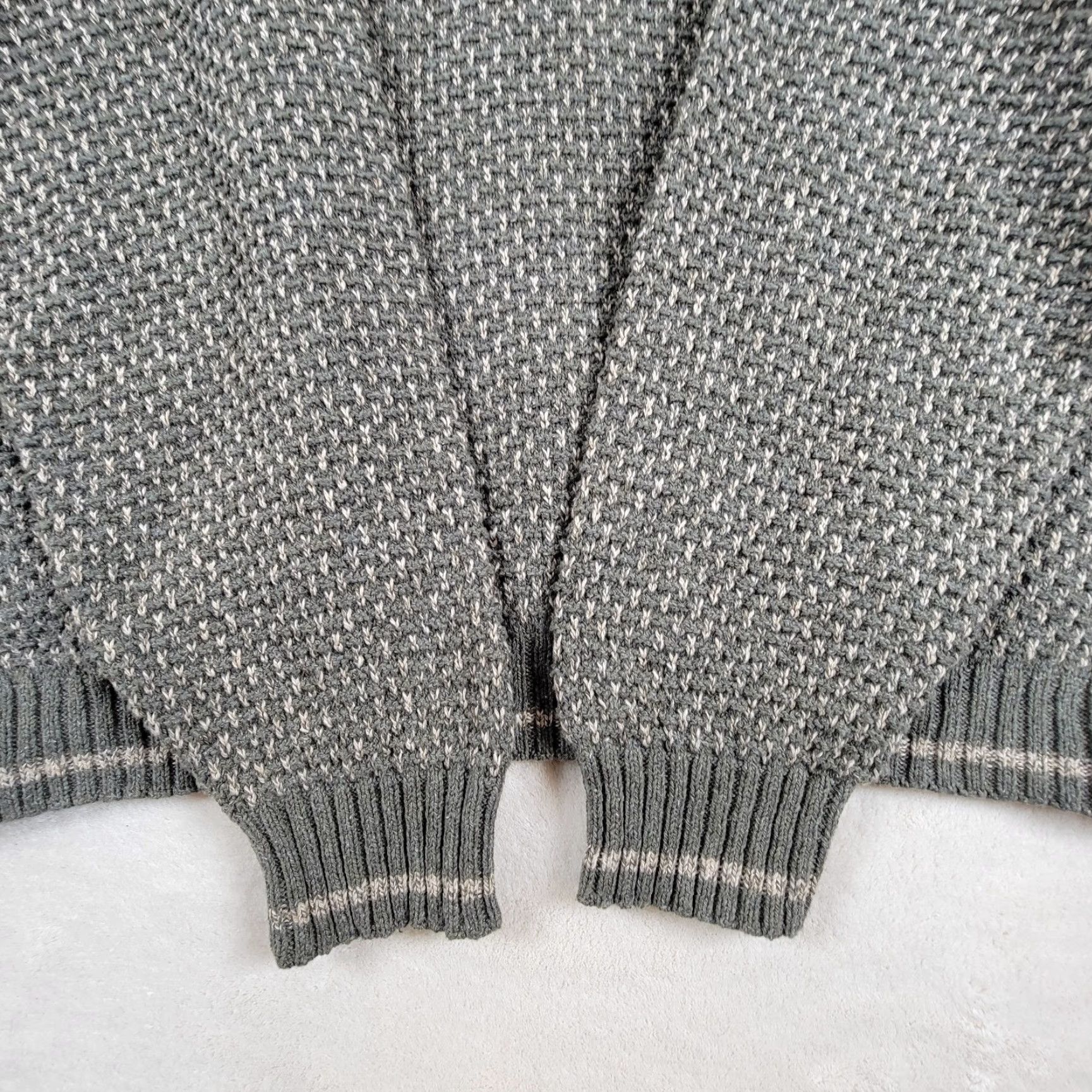 Vintage VINTAGE Woolrich Men's Large Tall Crew Neck Sweater - Gray USA Made Pullover Knit Shirt Size US L / EU 52-54 / 3 - 5 Thumbnail