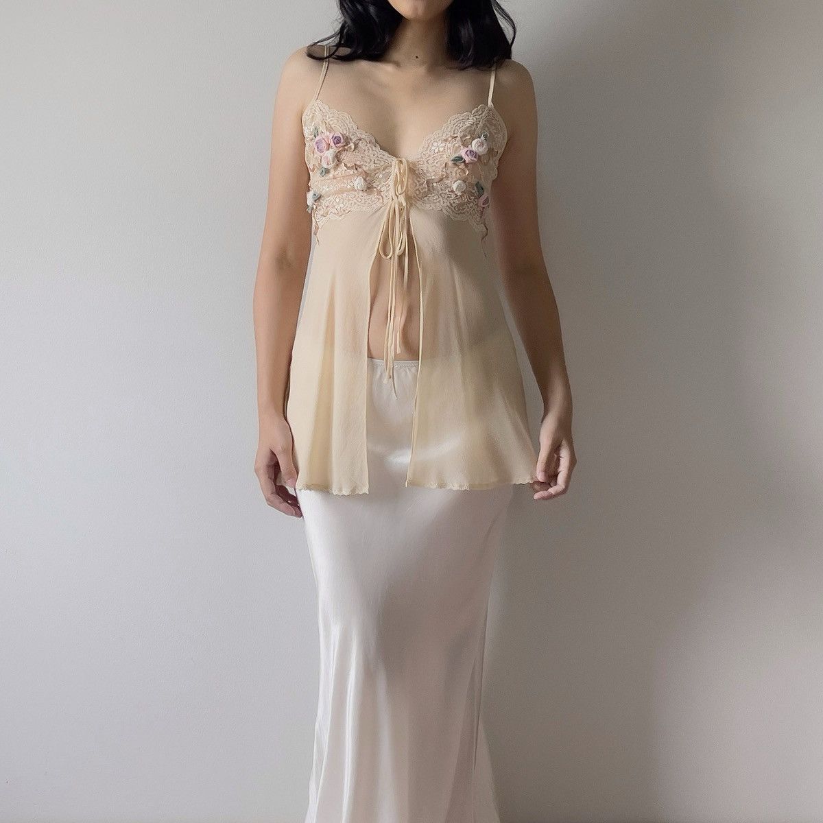 Victoria's Secret Victoria’s Secret Cream Silk Chiffon Camisole (S) Size S / US 4 / IT 40 - 3 Thumbnail