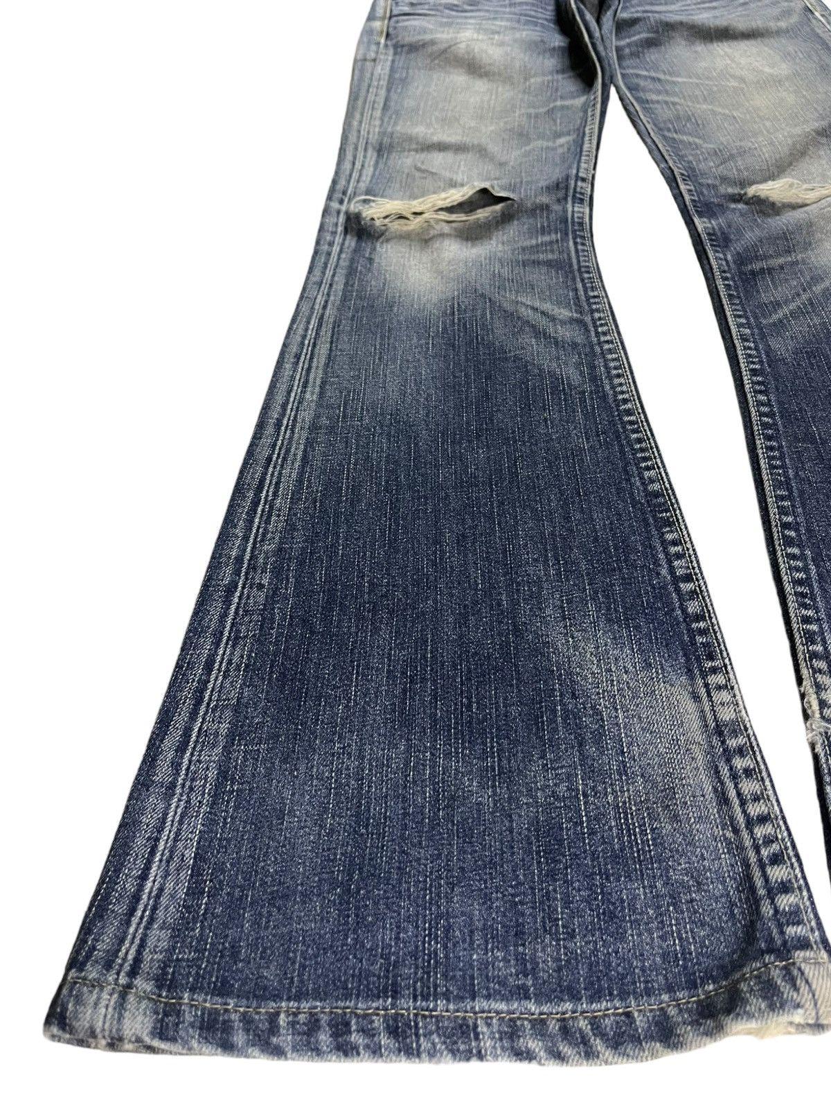 Vintage 90s Levis Star Faded Wash Distressed Flare Jeans
