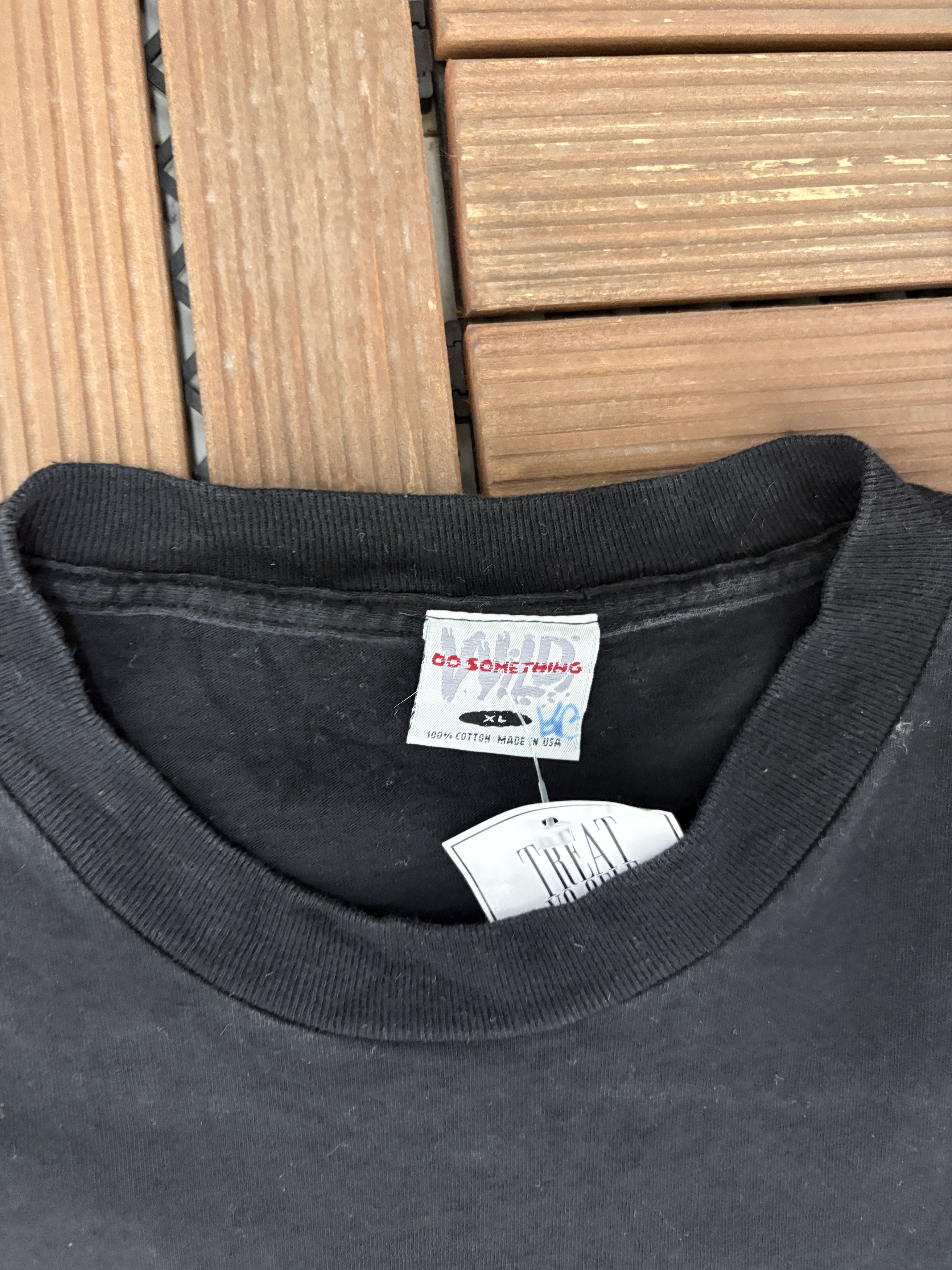 Vintage Go Hard, Play Big, Strong Football Vintage Black Tee Size US XL / EU 56 / 4 - 5 Thumbnail