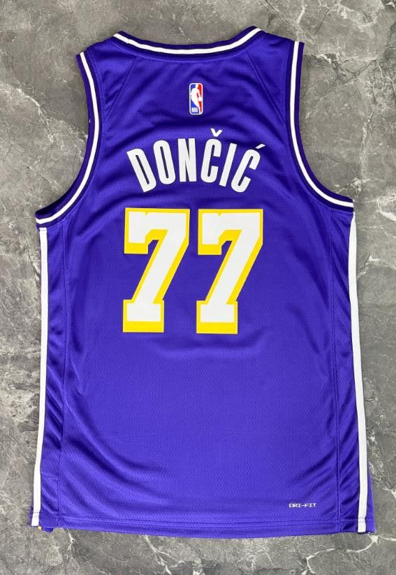NBA Los Angeles Lakers #77 Luka Dončić Jersey Size US M / EU 48-50 / 2 - 1 Thumbnail
