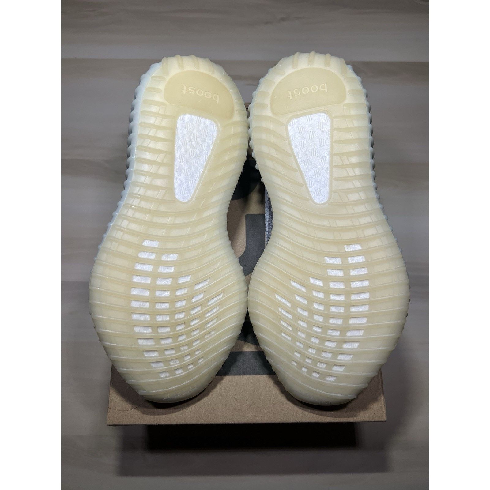 Adidas Size 7m -2017 Adidas Yeezy Boost 350 V2 “Blue Tint” Tried On Size US 7 / EU 40 - 4 Thumbnail