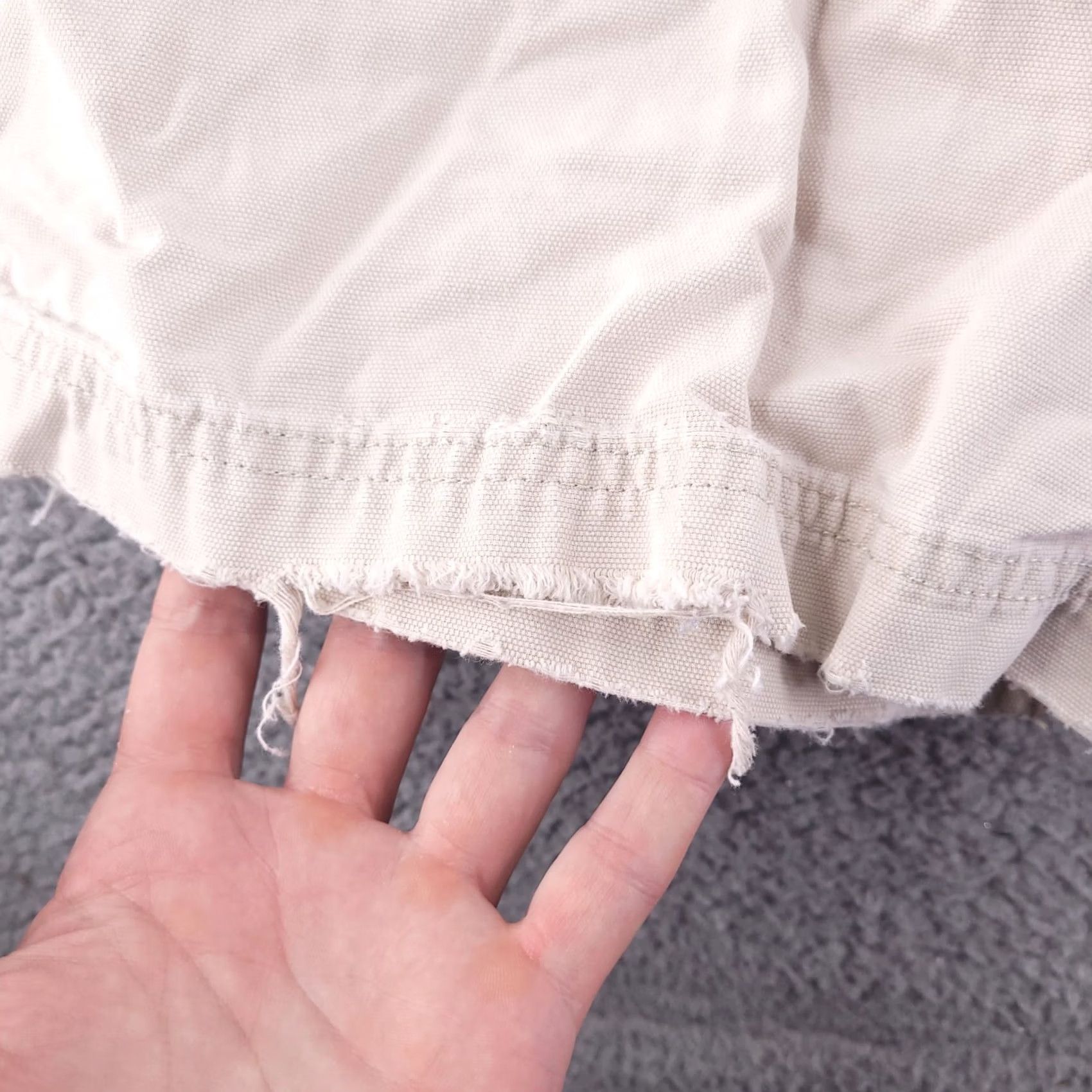 Vintage Columbia Shorts Mens 36 Canvas Beige Tan 8 Inch Distressed Chino Front Flat Front Adult 36 Mens Beige Distressed Canvas Shorts Size US 36 / EU 52 - 6 Thumbnail