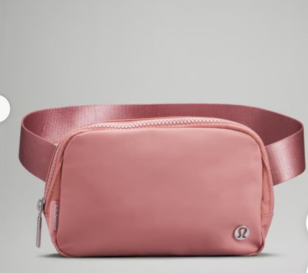 Lululemon EUC Lululemon everywhere belt bag 1L mauve pink Size ONE SIZE - 1 Thumbnail