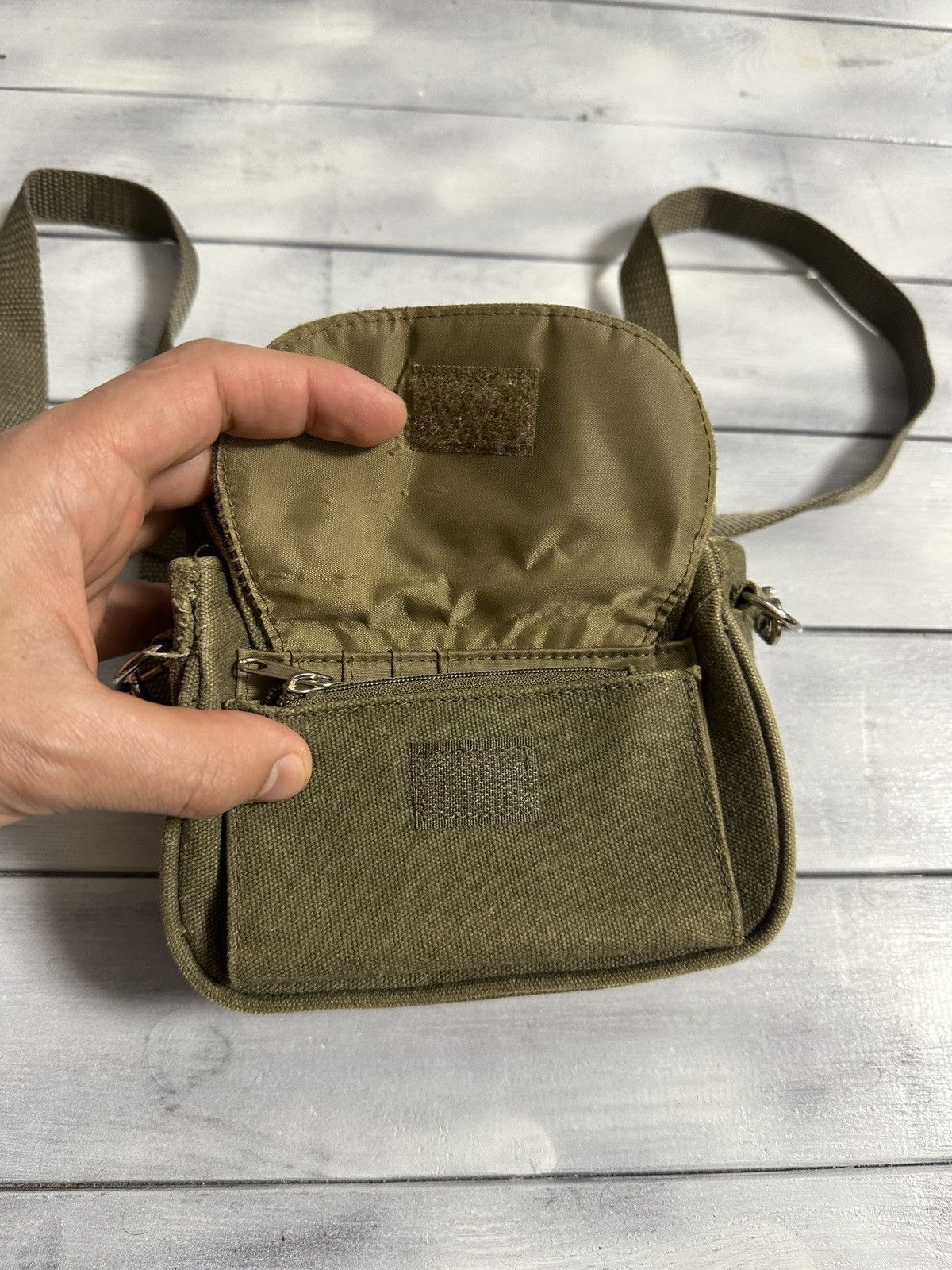 Japanese Brand Rare Vintage Military Shoulder Crossbody Mini Bag Size ONE SIZE - 9 Thumbnail