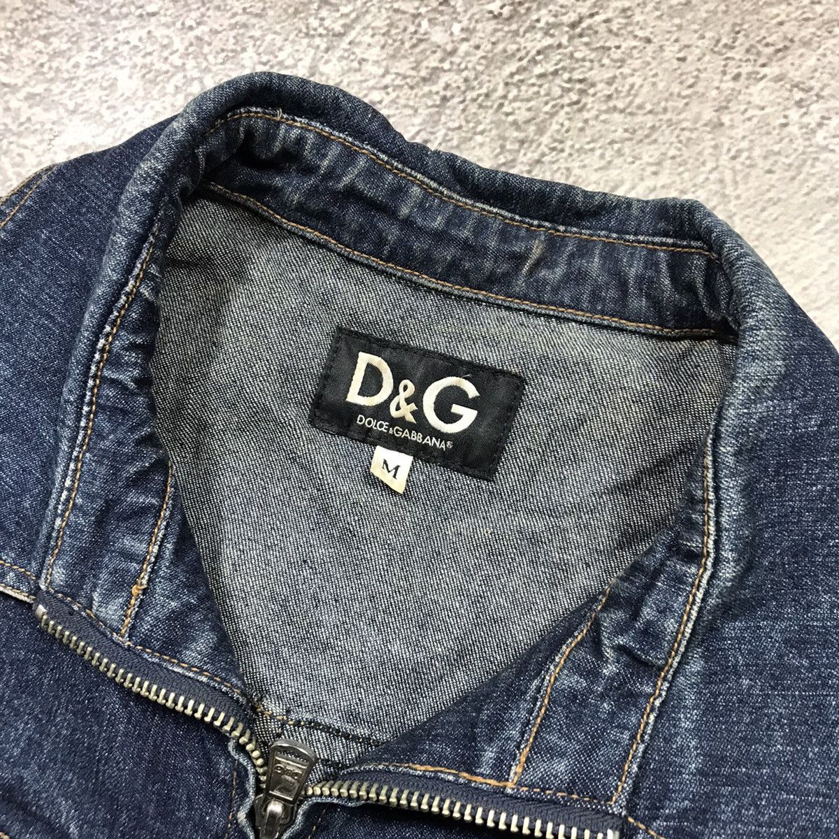 Vintage Vintage D&G Washed Blue Zip Up Jacket Y2K Streetwear Boxy M Size M / US 6-8 / IT 42-44 - 4 Thumbnail