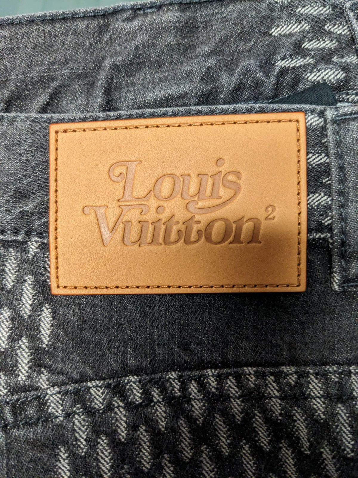 Louis Vuitton LOUIS VUITTON NIGO GIANT DAMIER WAVES MONOGRAM DENIM PANTS Size US 36 / EU 52 - 10 Thumbnail
