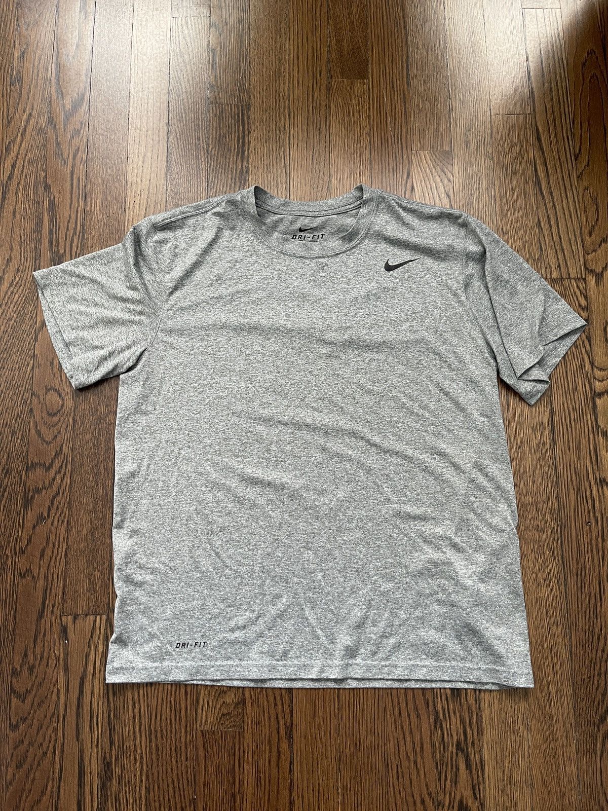 Nike Nike Grey Dri-Fit Shirt Size Medium Size US M / EU 48-50 / 2 - 1 Thumbnail