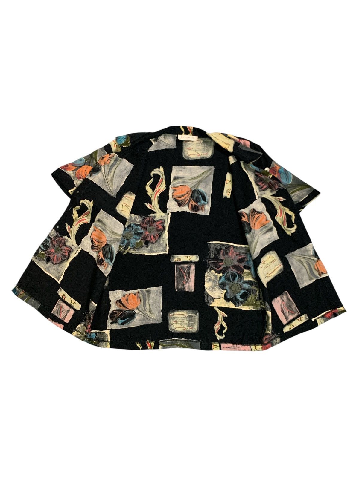 Linea Rare Design Vintage Linea Short-Sleeve Button-Up Blouse Size M / US 6-8 / IT 42-44 - 3 Thumbnail