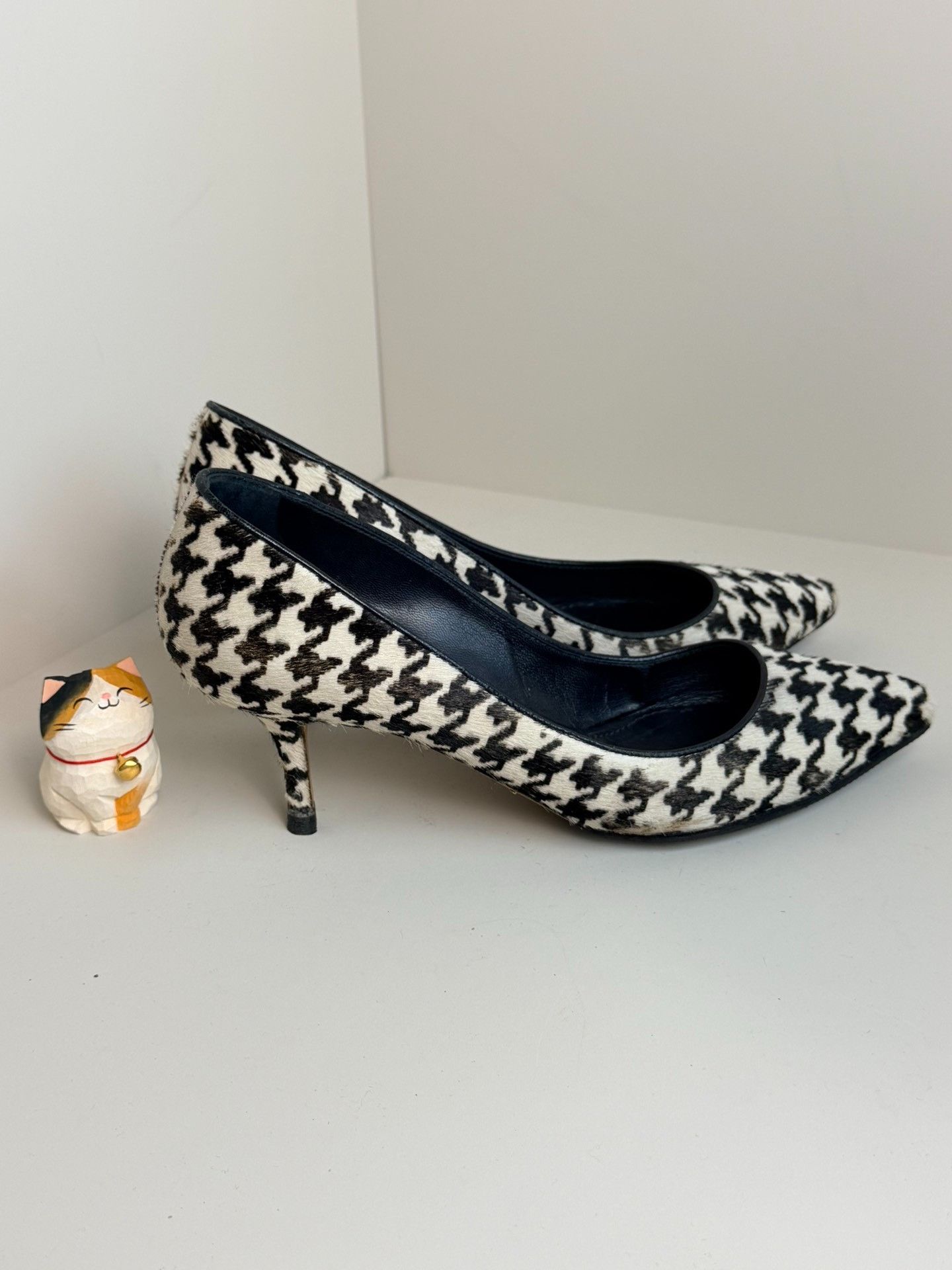 Dolce & Gabbana Dolce & Gabbana Lowtop Sneakers us_6-5 Women Size US 6.5 / IT 36.5 - 1 Thumbnail