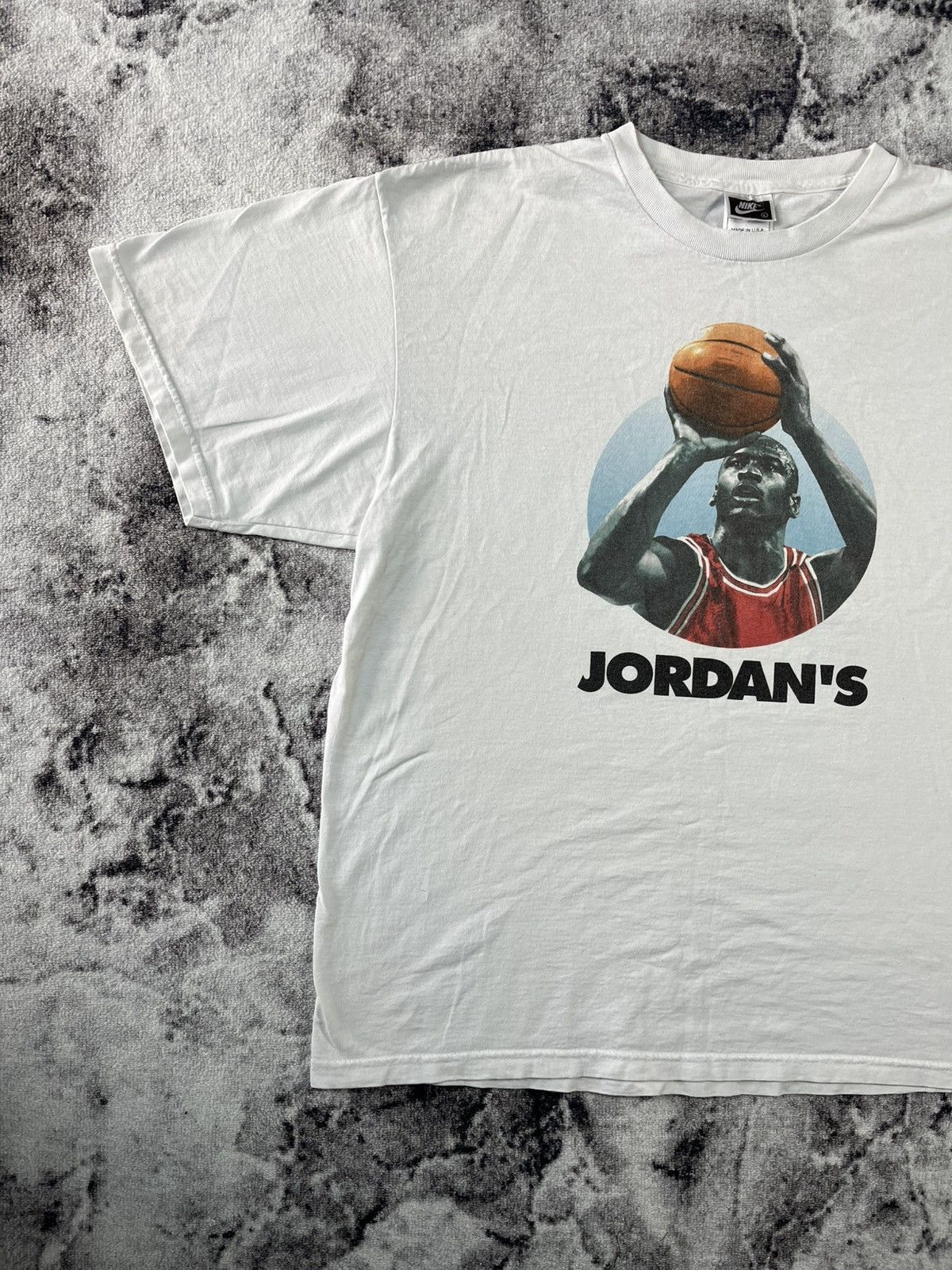 Nike Vintage Nike Michael Jordan T-Shirt Fits XL USA 90s Size US L / EU 52-54 / 3 - 2 Thumbnail