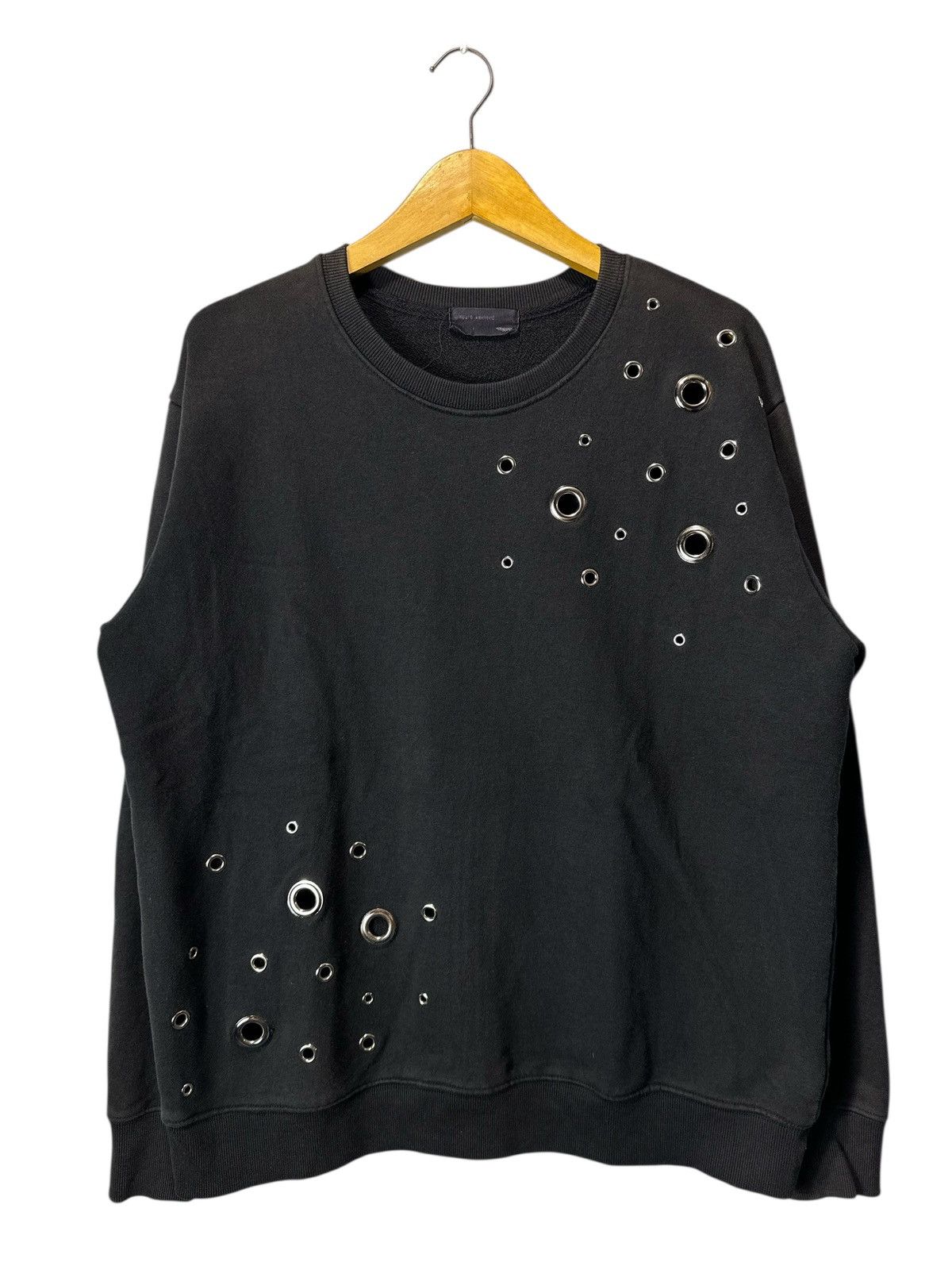 Cream Kissing Bag 2024