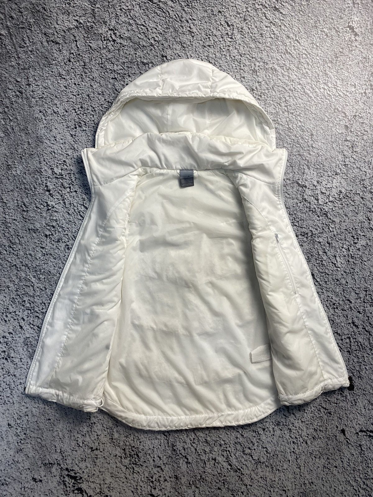 Nike × Vintage Vintage Nike Swoosh Puffer Vest 90s Size M / US 6-8 / IT 42-44 - 11 Thumbnail