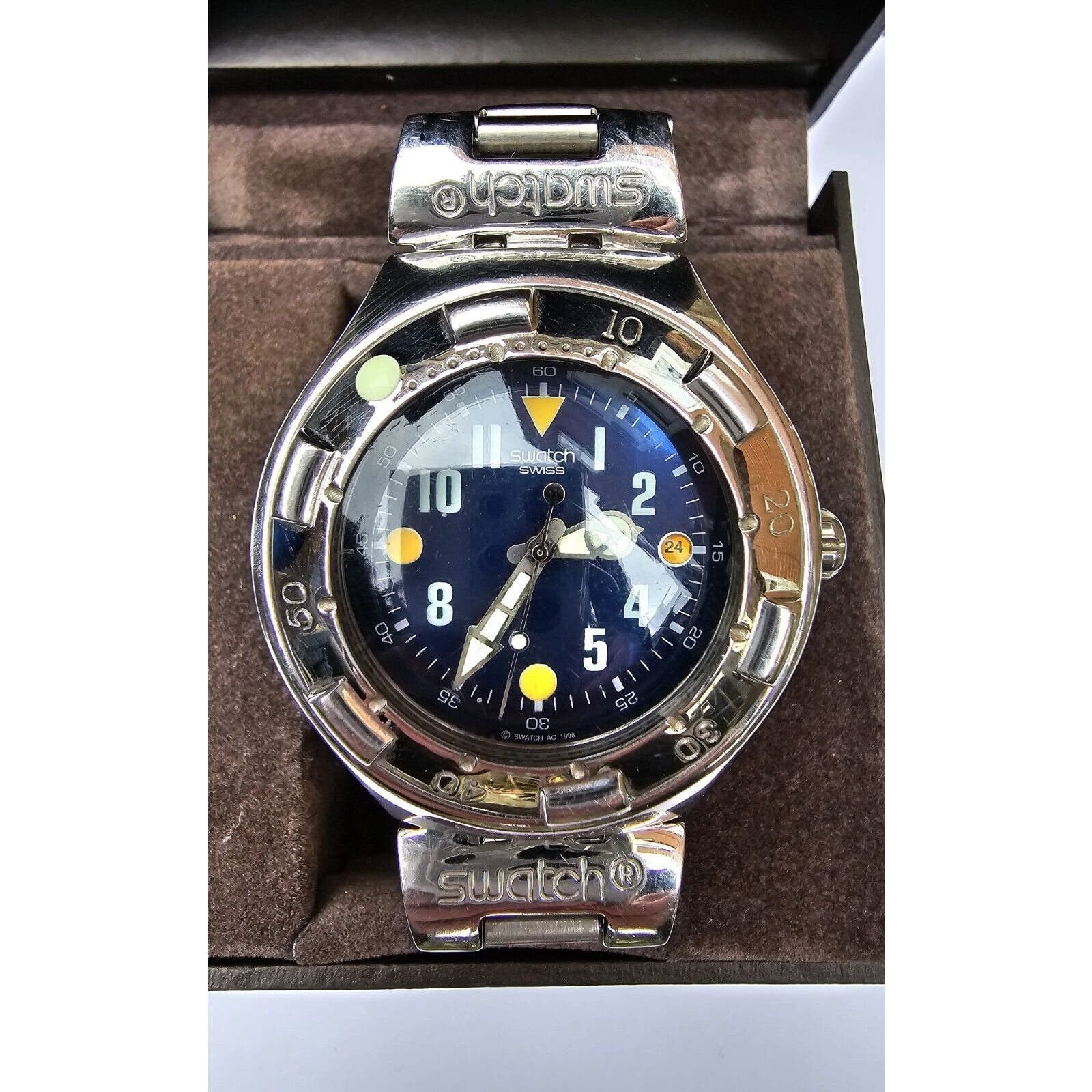 Swatch Irony Scuba 200, Working in Silver, Men's Product Image
