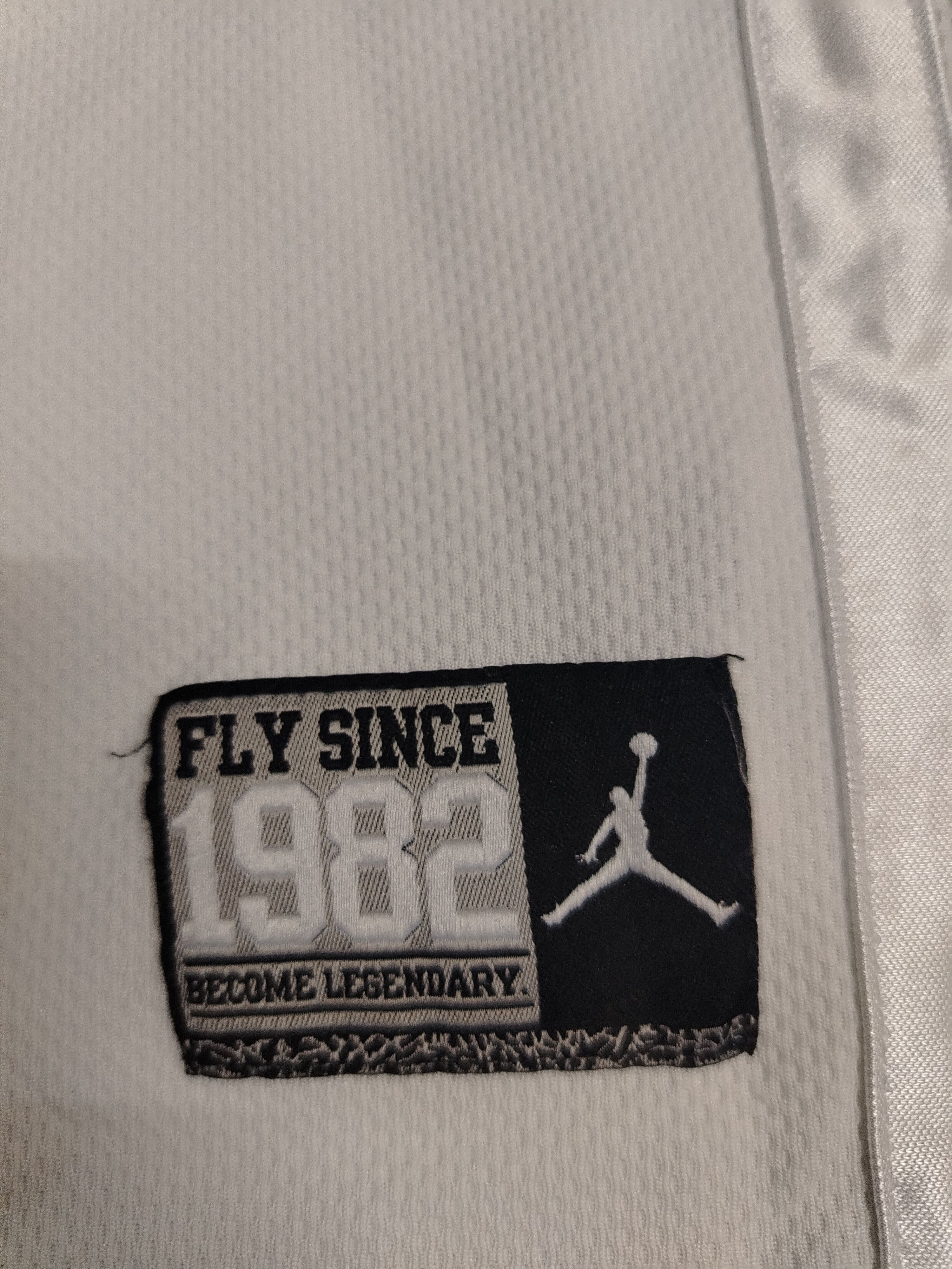 Jordan Brand Vintage Air Jordan 23 Basketball Jersey Size US XXS / EU 40 - 8 Thumbnail