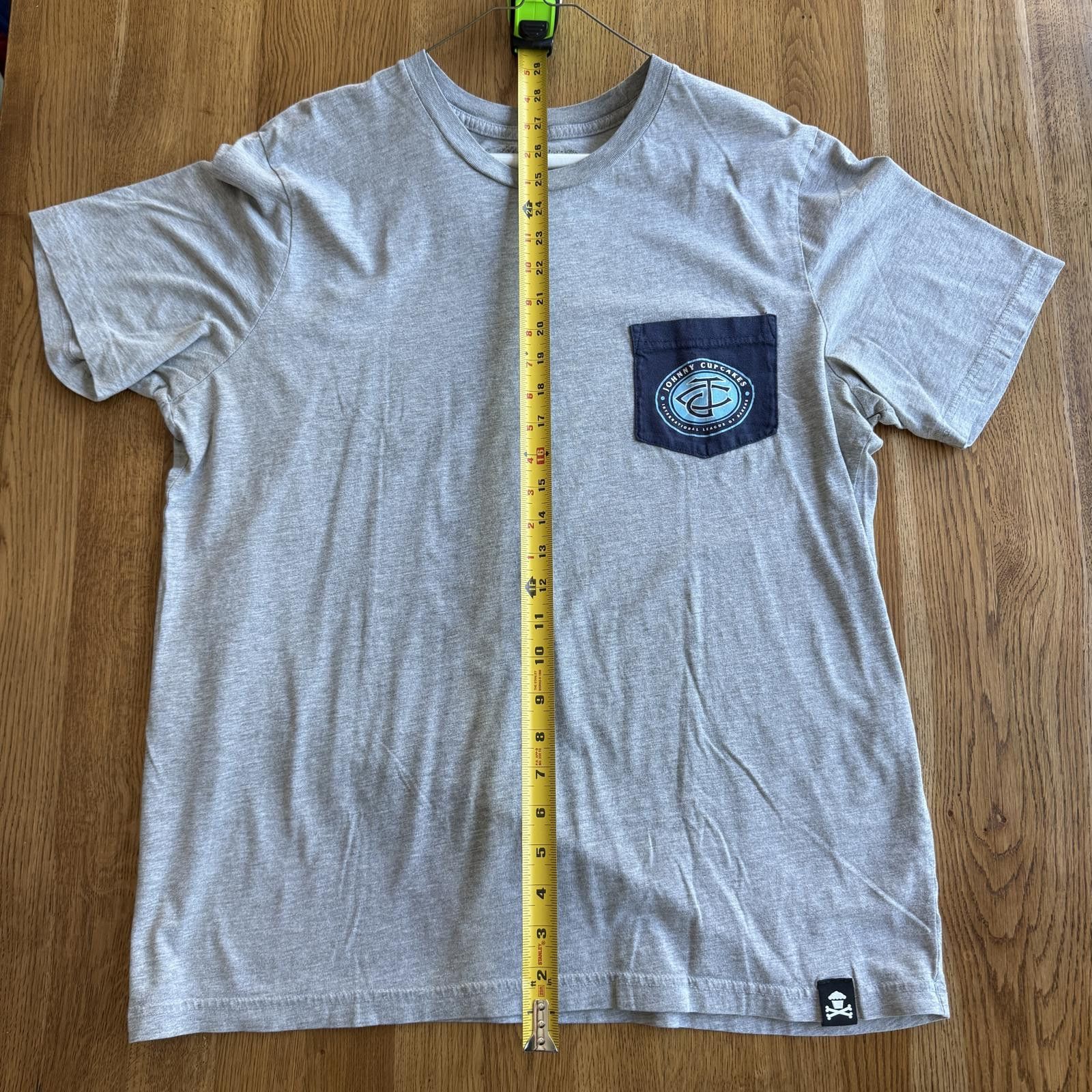 Johnny Cupcakes Johnny Cupcakes Crest Pocket T-Shirt Size XL Size XL / US 12-14 / IT 48-50 - 3 Thumbnail