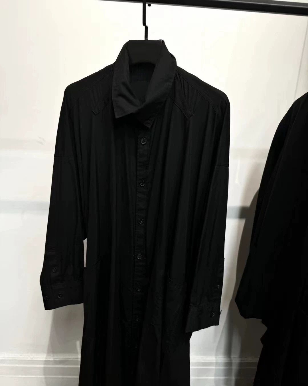 Yohji Yamamoto Yohji Yamamoto 19ss Cutout Oversized Shirt Size1 Size US S / EU 44-46 / 1 - 6 Thumbnail
