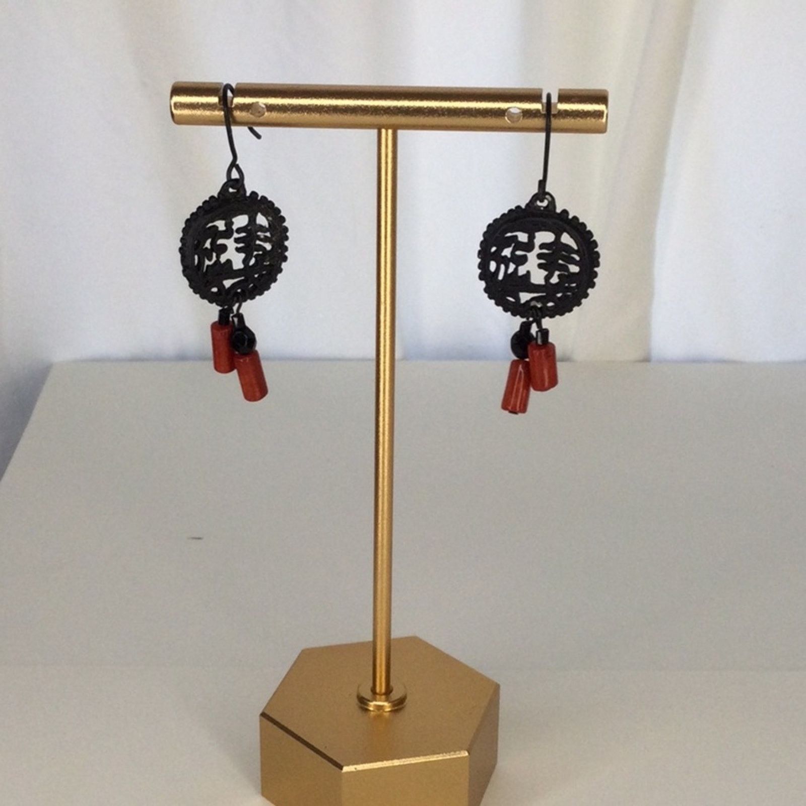 Other Black & Red Asian Inspired Bead Retro 90's Dangle Earrings Size ONE SIZE - 1 Thumbnail