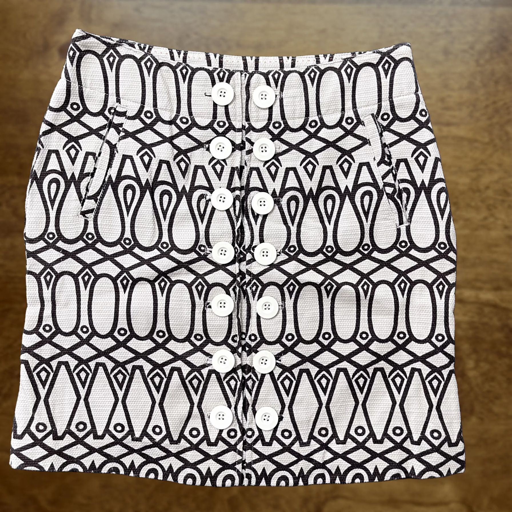 Tailorbyrd VINTAGE Tailorby Skirt Womens XS Black White Geometric Button Front Patterned Front Pockets Size 28" / US 6 / IT 42 - 1 Thumbnail