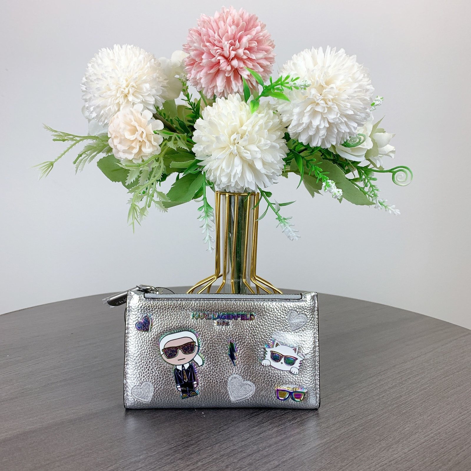 Karl Lagerfeld Karl Lagerfeld LH3NP8BQ BIFOLD CARD CASE CATE PINS SILVER Size ONE SIZE - 1 Thumbnail