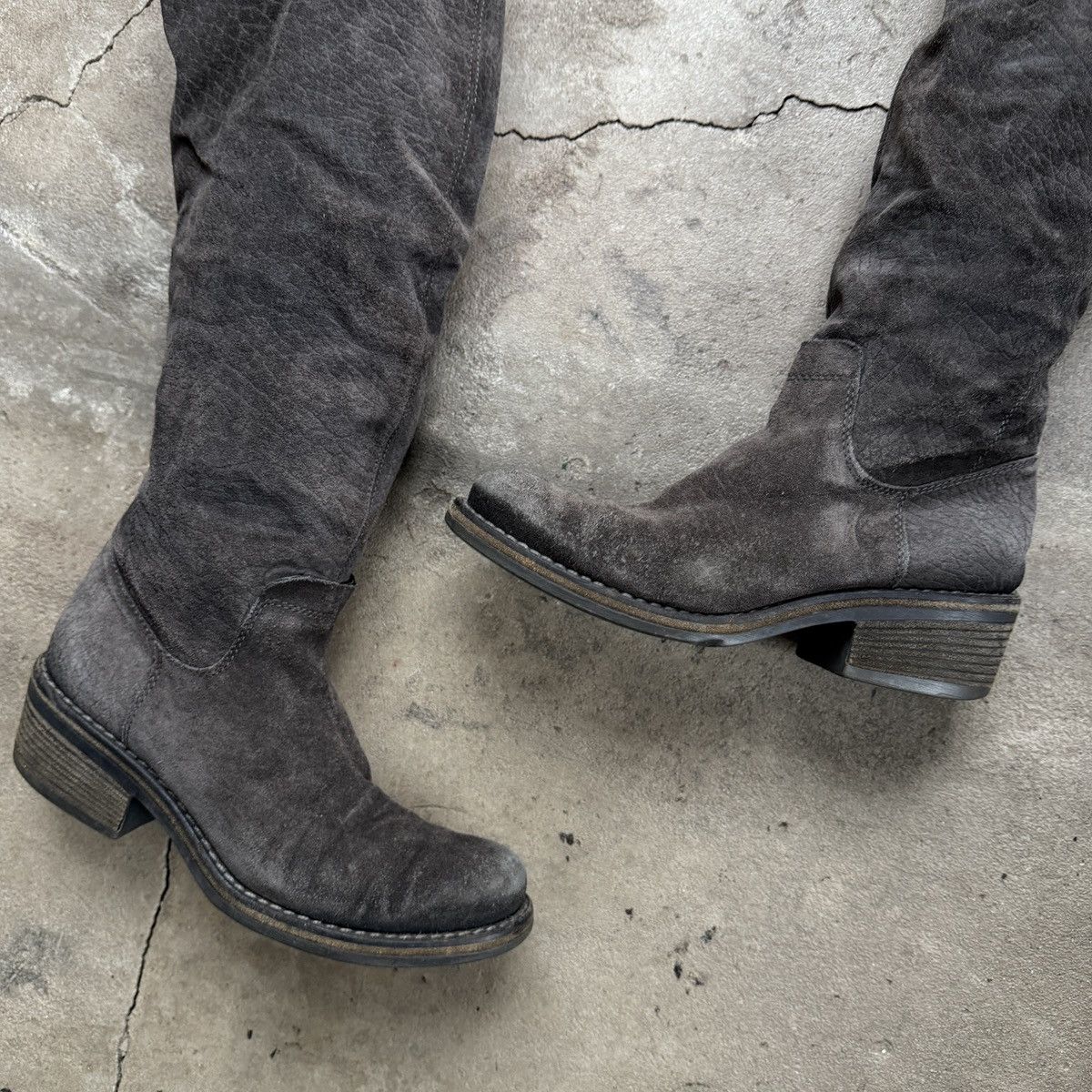 Seditionaries Vic Matie Italy Suede Leather Knee High Boots Size US 7.5 / IT 37.5 - 11 Thumbnail