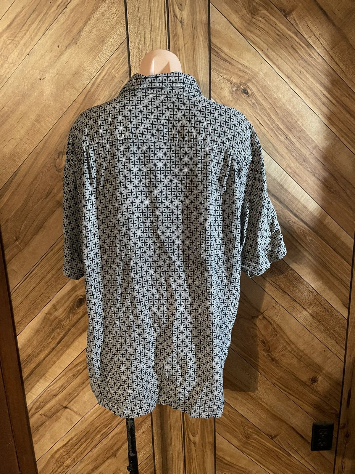 Other Vintage Silk 100% Silk XL Short Sleeve Button Down Shirt Size US XL / EU 56 / 4 - 5 Thumbnail