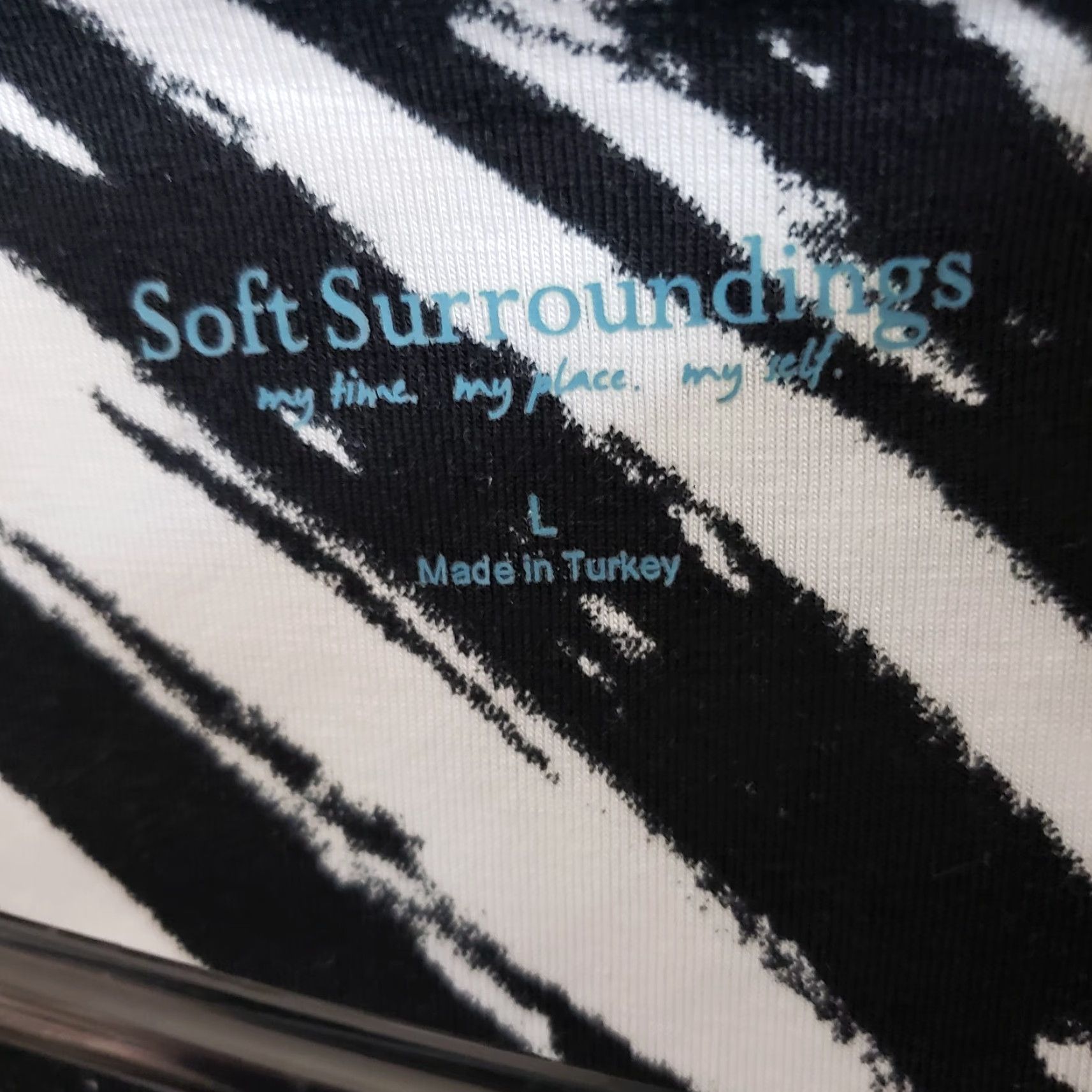 Soft Surroundings Soft Surroundings Dress Saria Faux Wrap Midi V-Neck Short Sleeve Black White Womens Large Size L Size 36" / US 14 / IT 50 - 5 Thumbnail