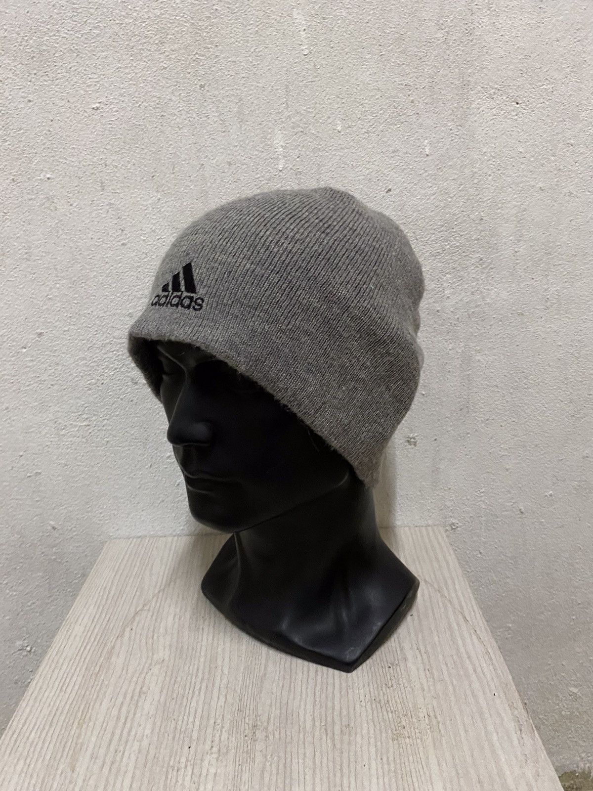 Adidas × Vintage Adidas Small Logo Beanie Hat Size ONE SIZE - 3 Thumbnail